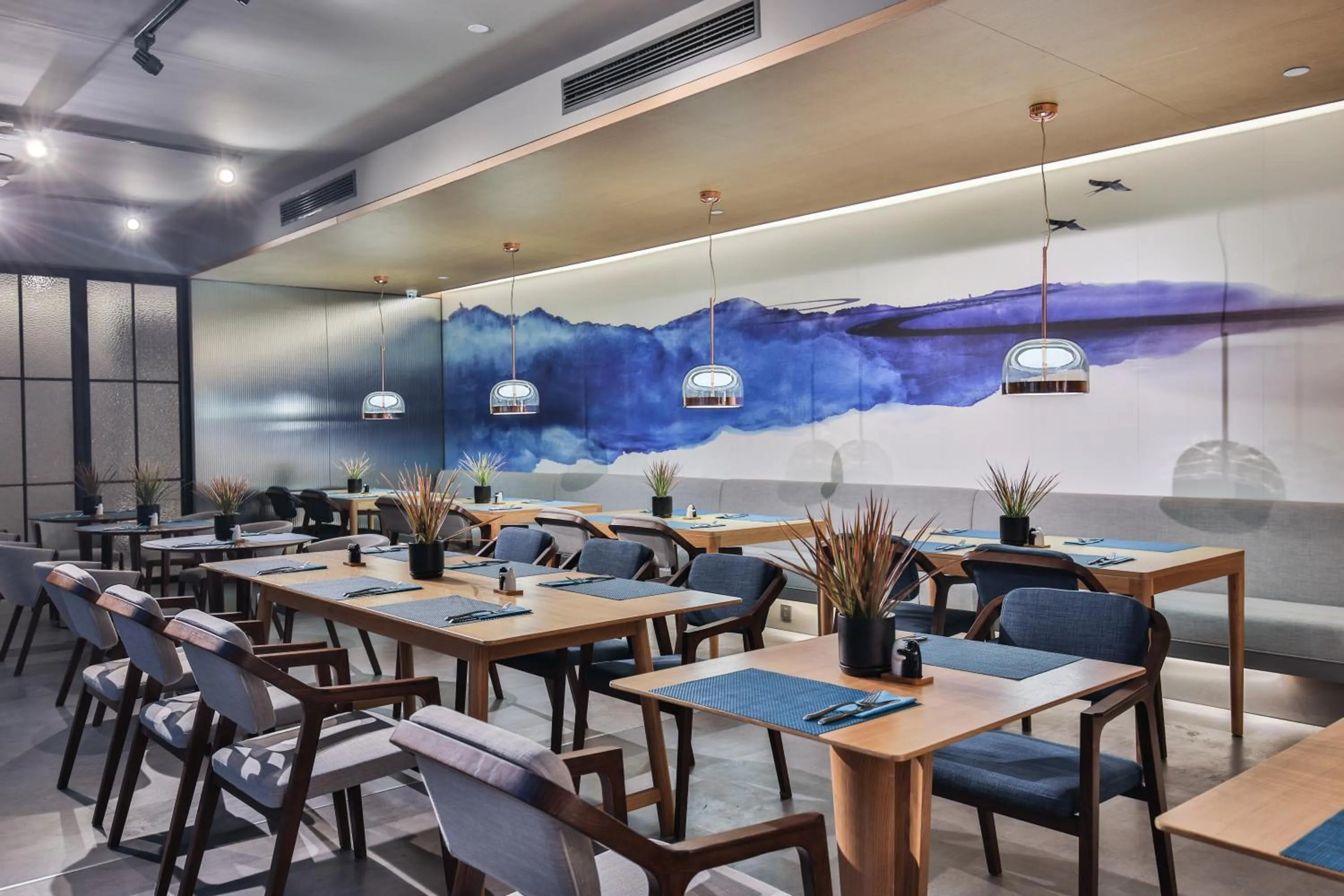 Restaurant/places to eat in Pagoda Hotel Hangzhou West Lake Wulin - City Center and Family Friendly