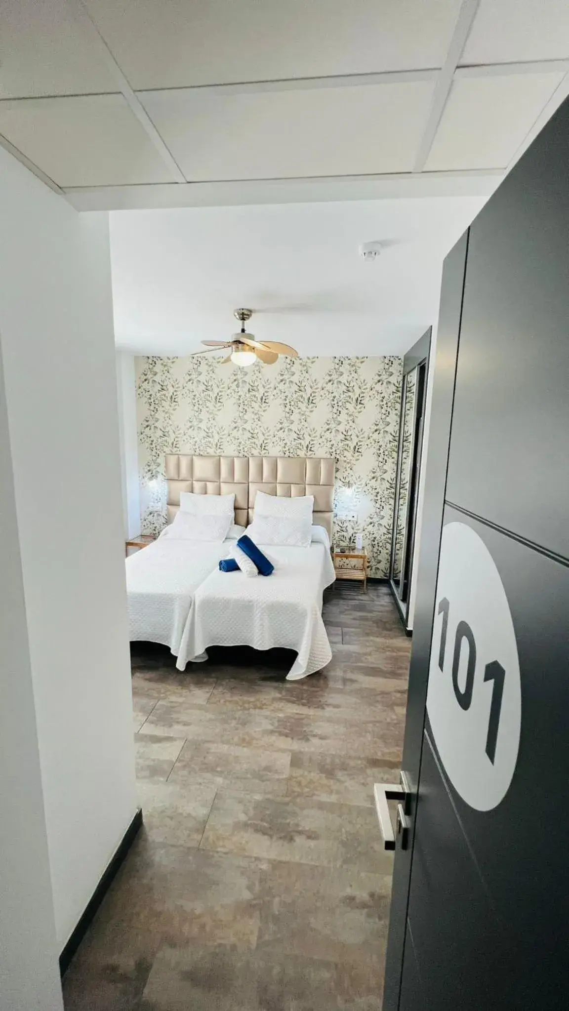 Interior twin room in Bajondillo Beach Cozy Inns Interior twin room in Bajondillo Beach Cozy Inns