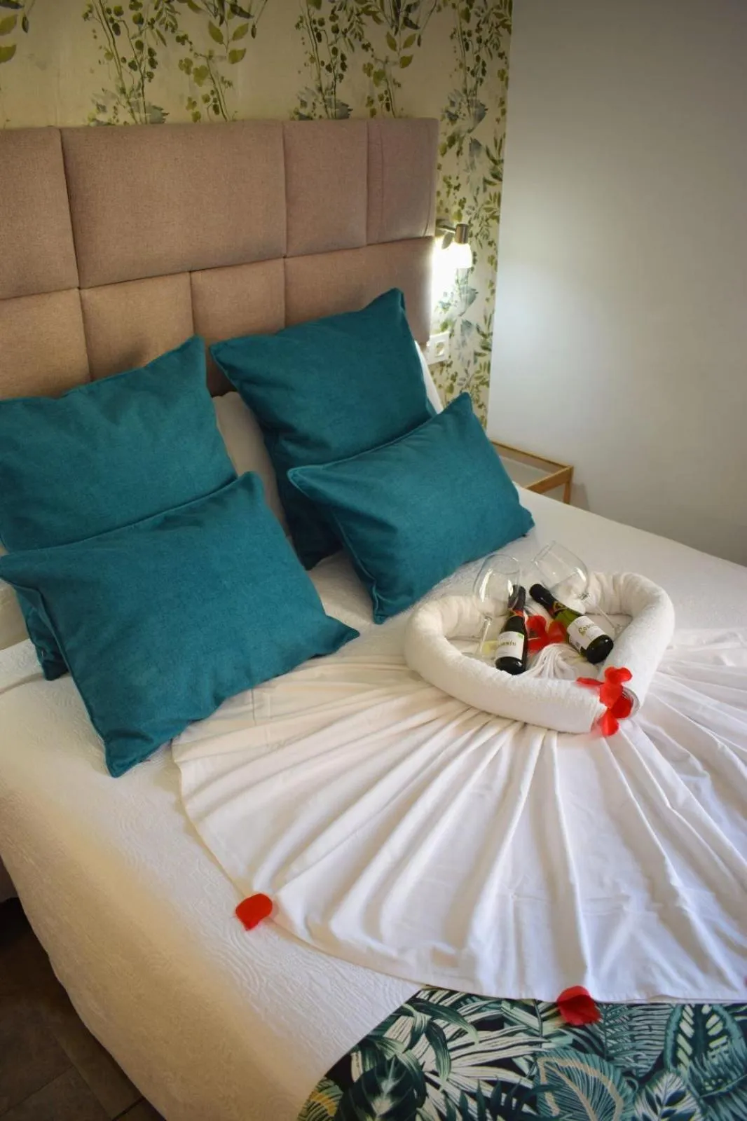 Bed in Bajondillo Beach Cozy Inns