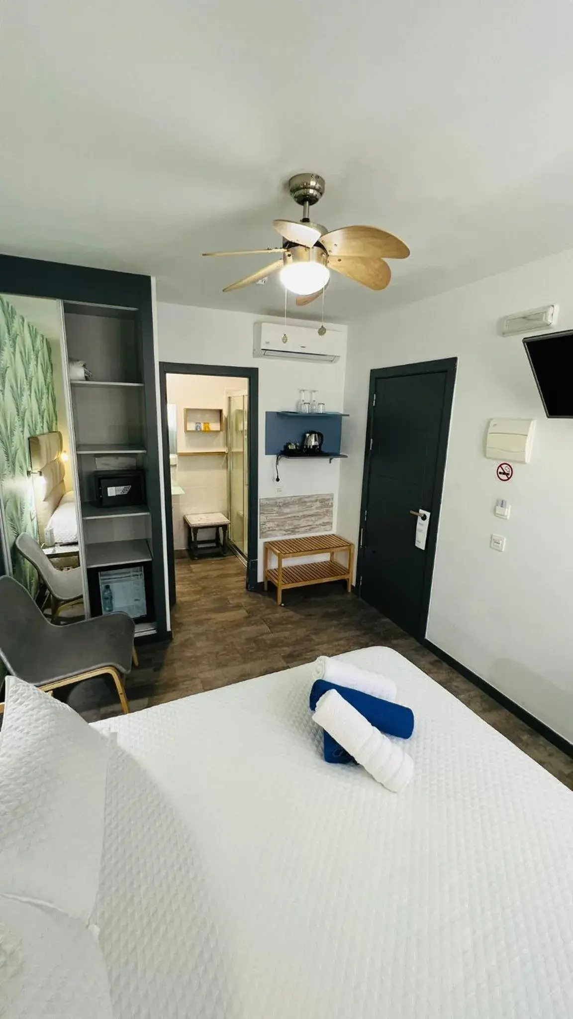 Double Room Ground floor in Bajondillo Beach Cozy Inns Double Room Ground floor in Bajondillo Beach Cozy Inns