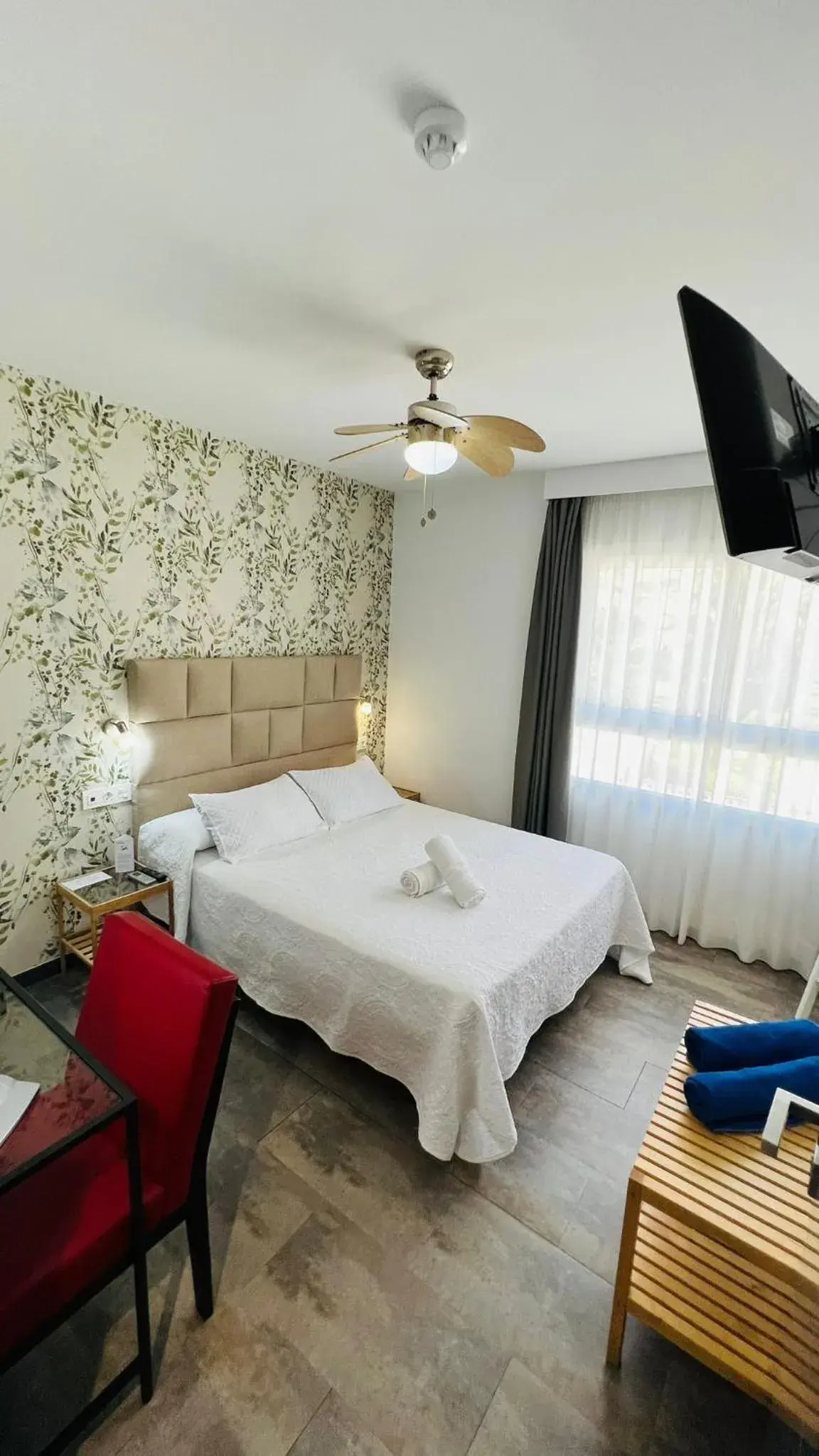 Standard Double Room in Bajondillo Beach Cozy Inns Standard Double Room in Bajondillo Beach Cozy Inns