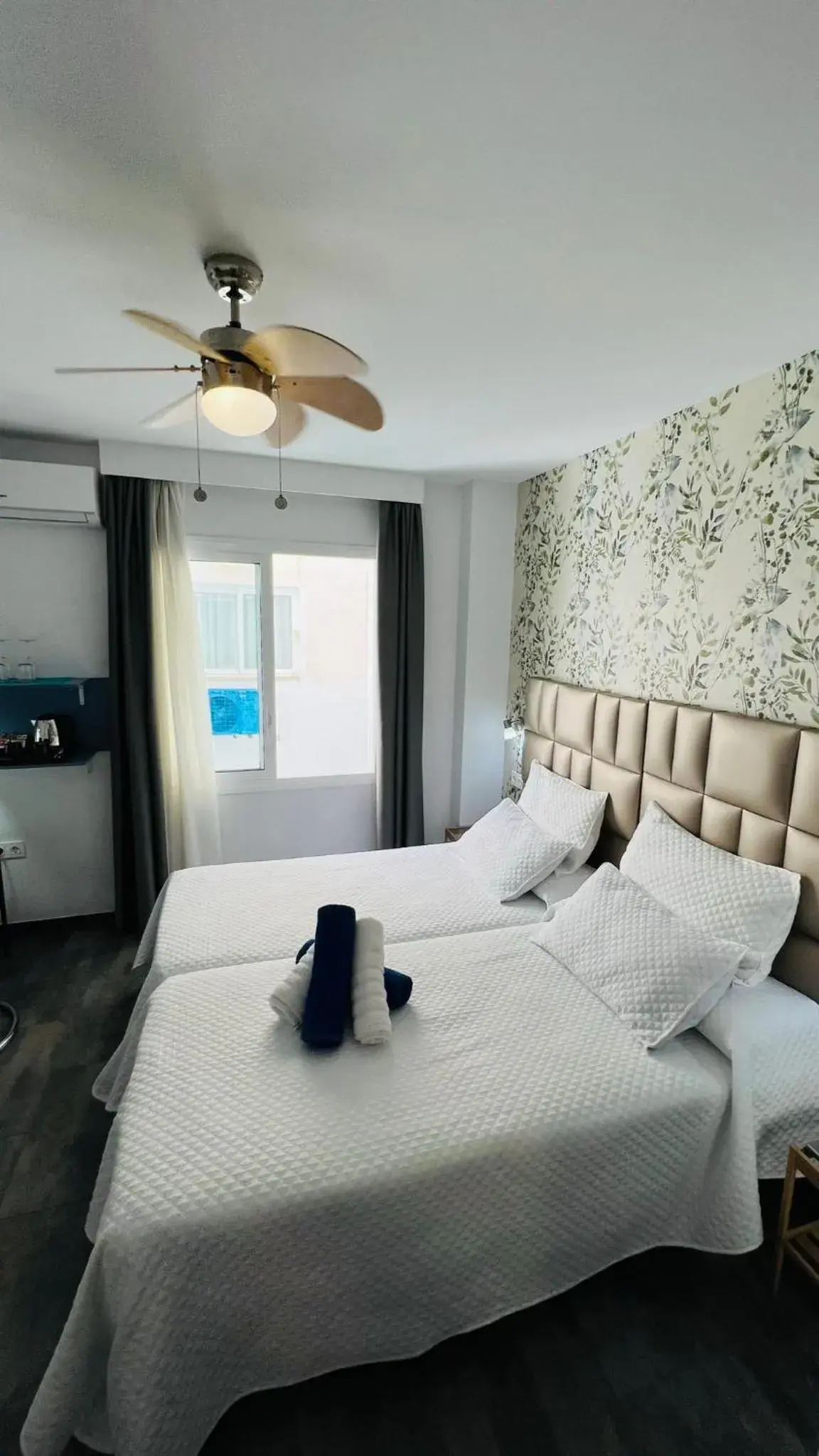 Interior twin room in Bajondillo Beach Cozy Inns Interior twin room in Bajondillo Beach Cozy Inns