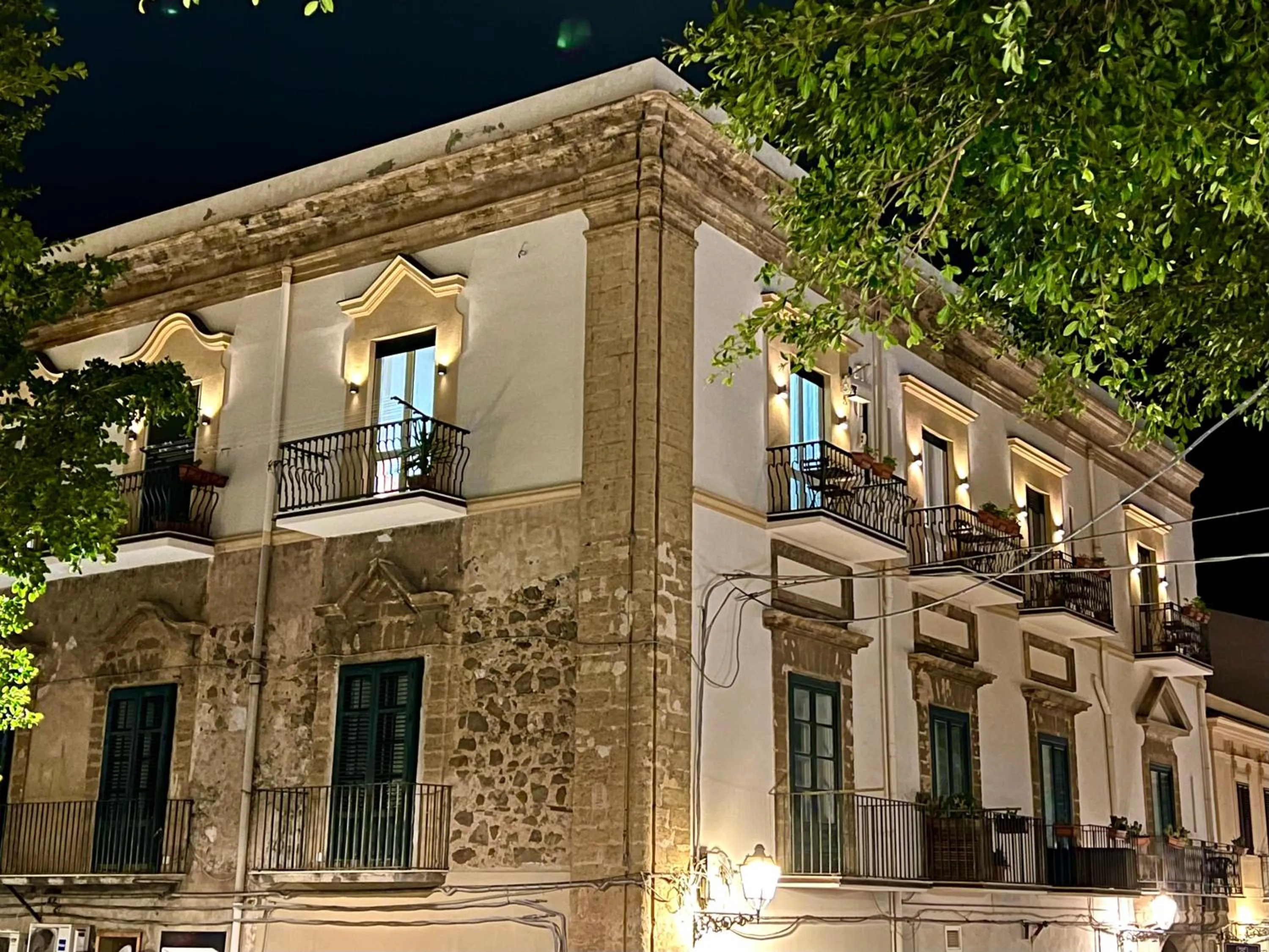 Property building in B&B Cortile Umberto I