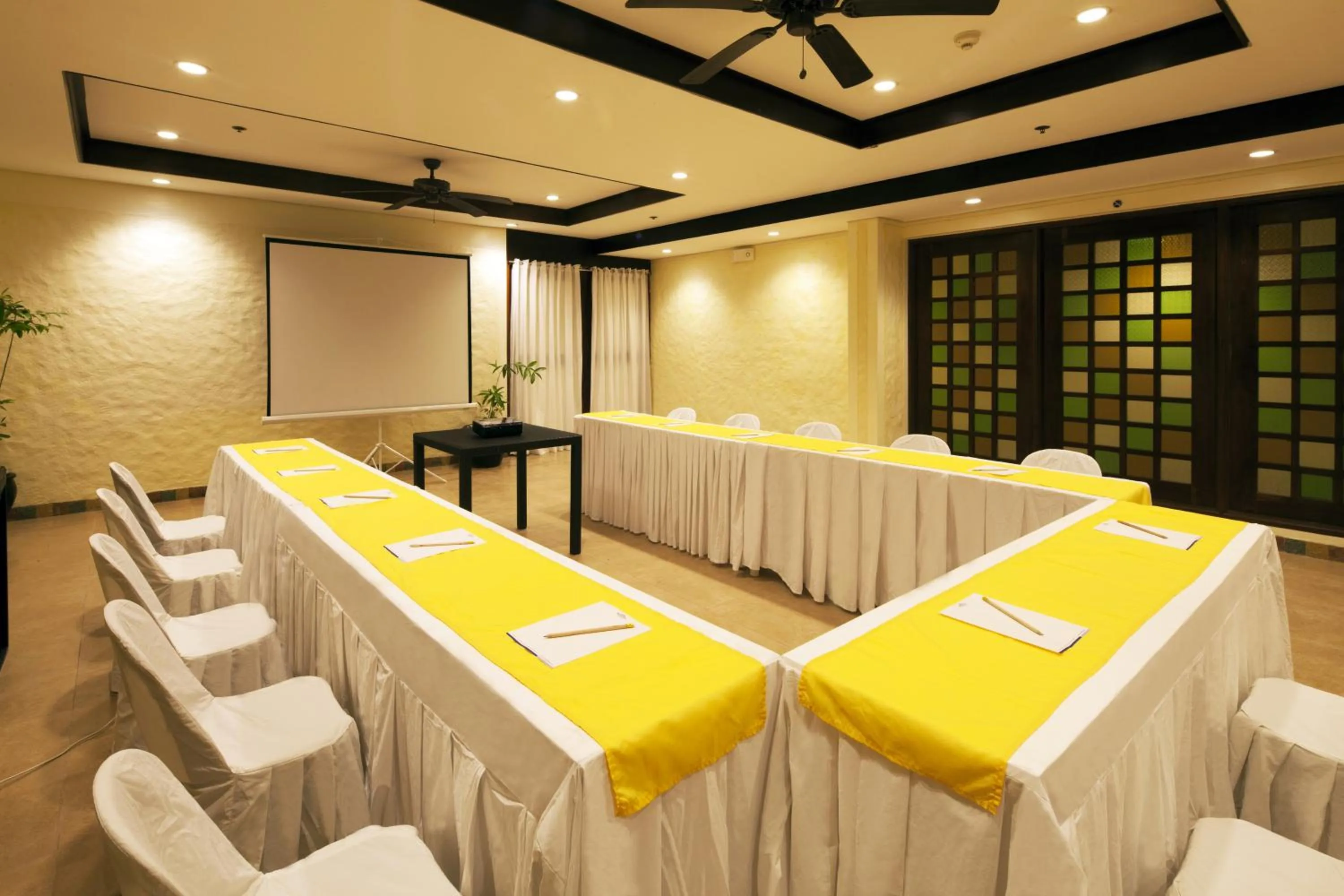 Banquet/Function facilities in Microtel by Wyndham Boracay