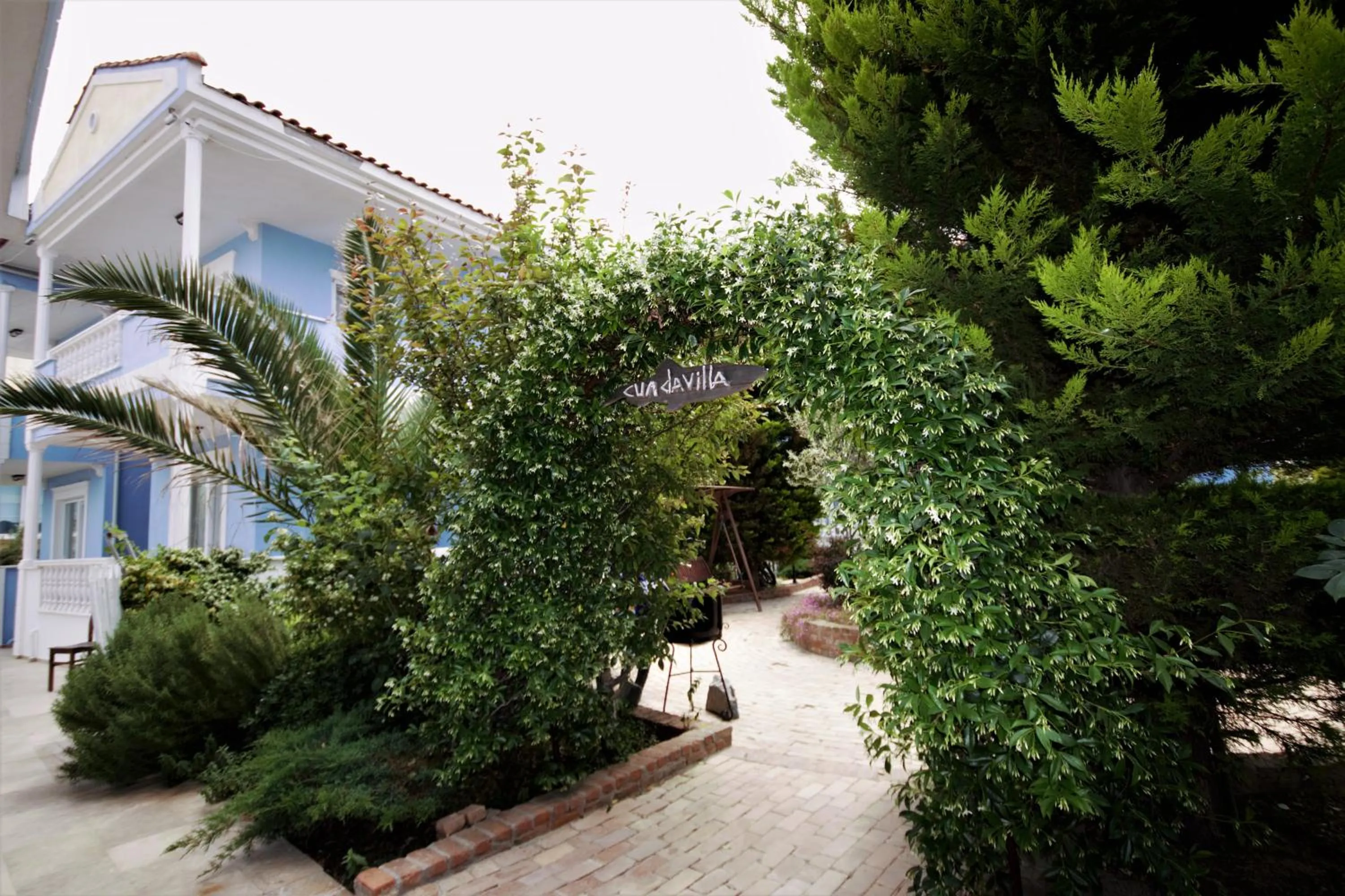 Garden in Cundavilla Hotel & Suites