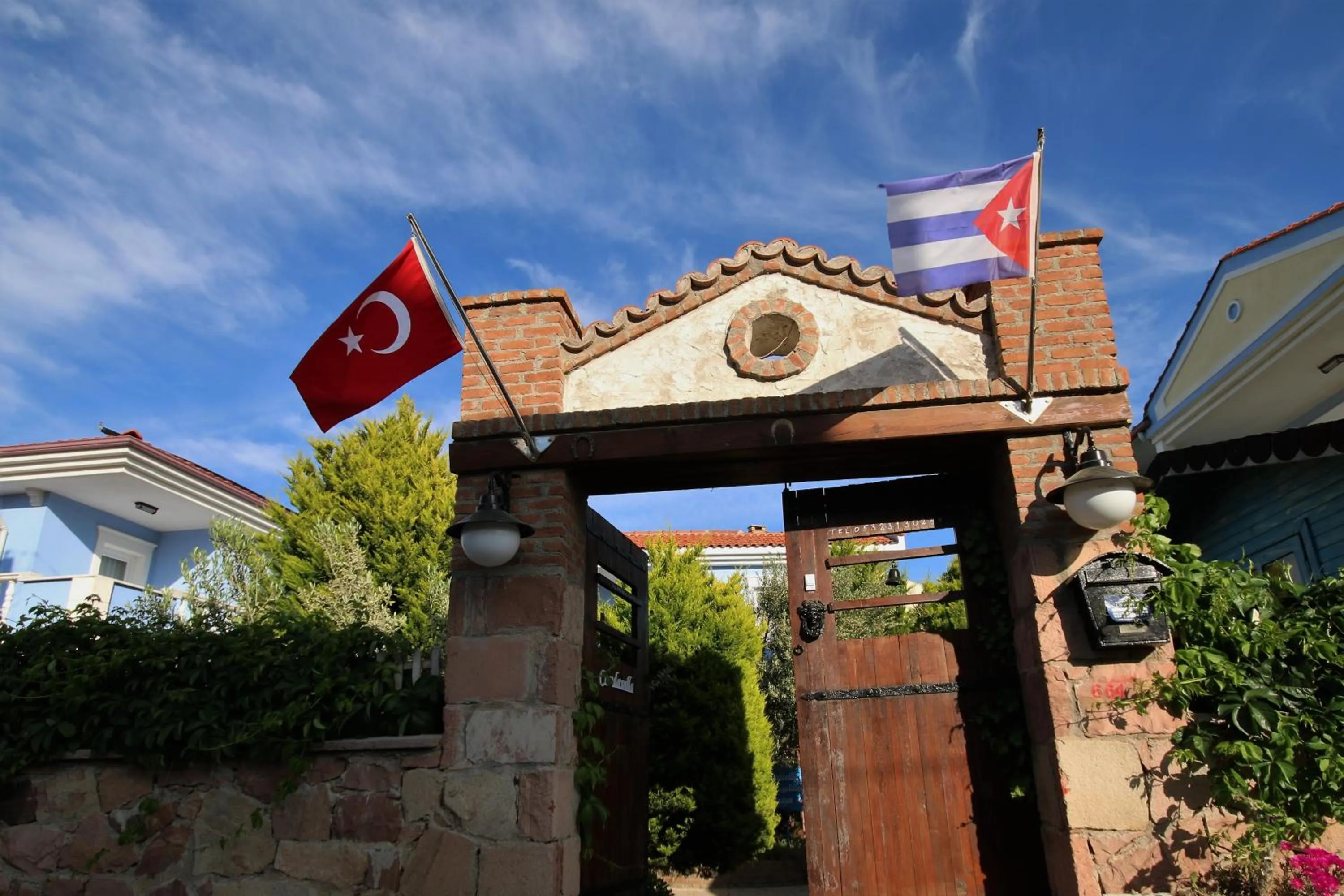 Facade/entrance in Cundavilla Hotel & Suites