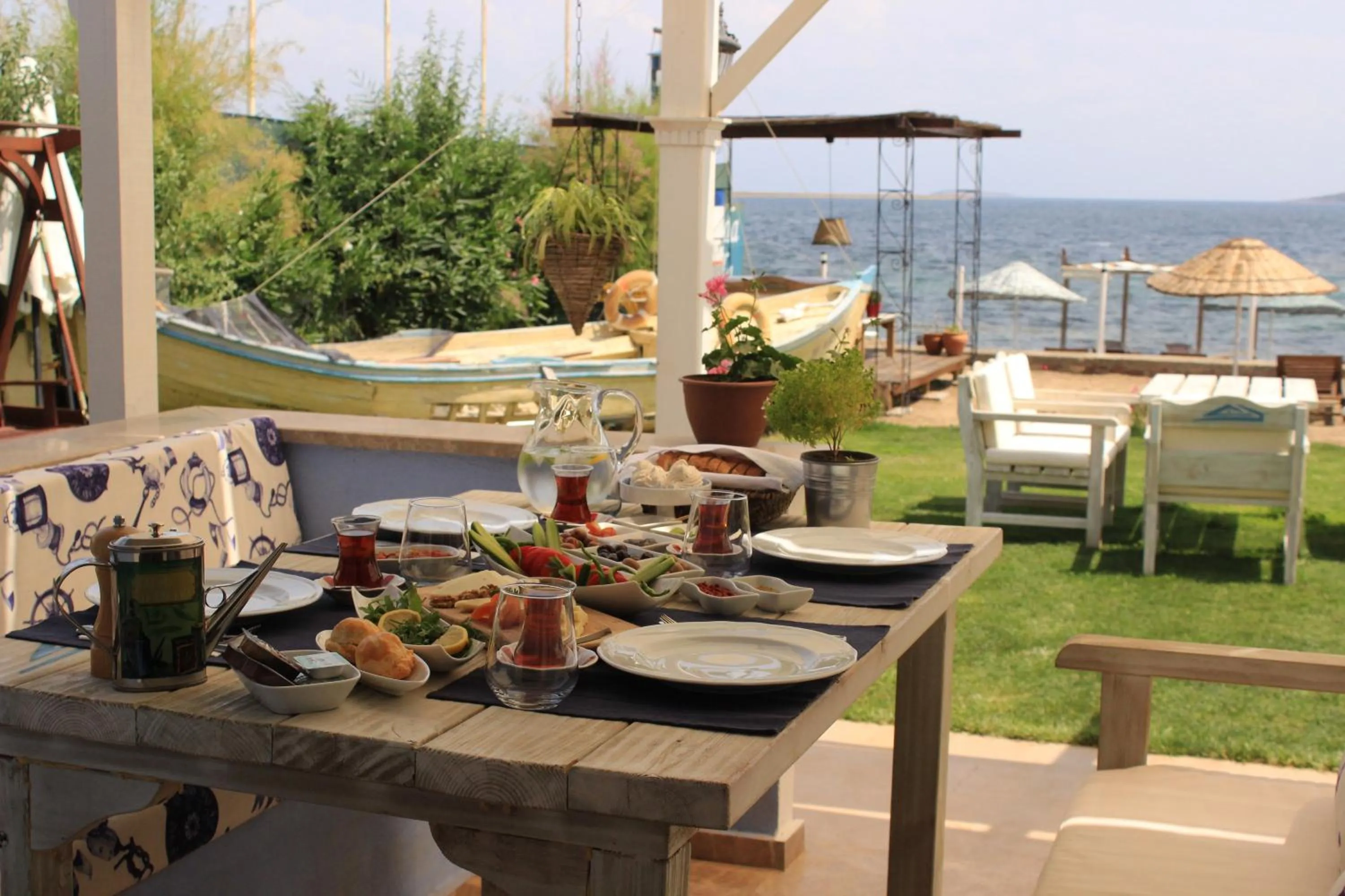 Restaurant/places to eat in Cundavilla Hotel & Suites