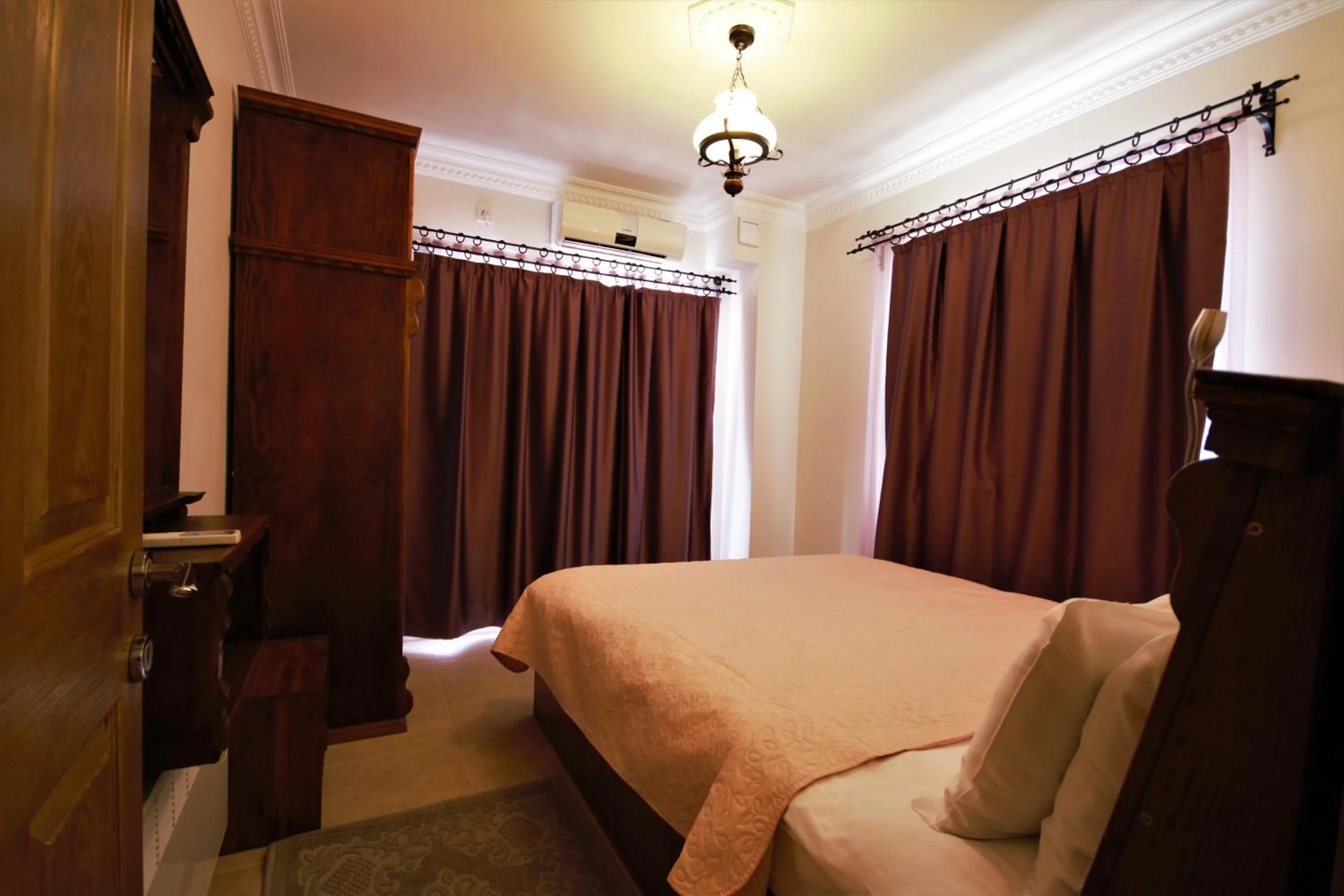 Bedroom, Bed in Cundavilla Hotel & Suites