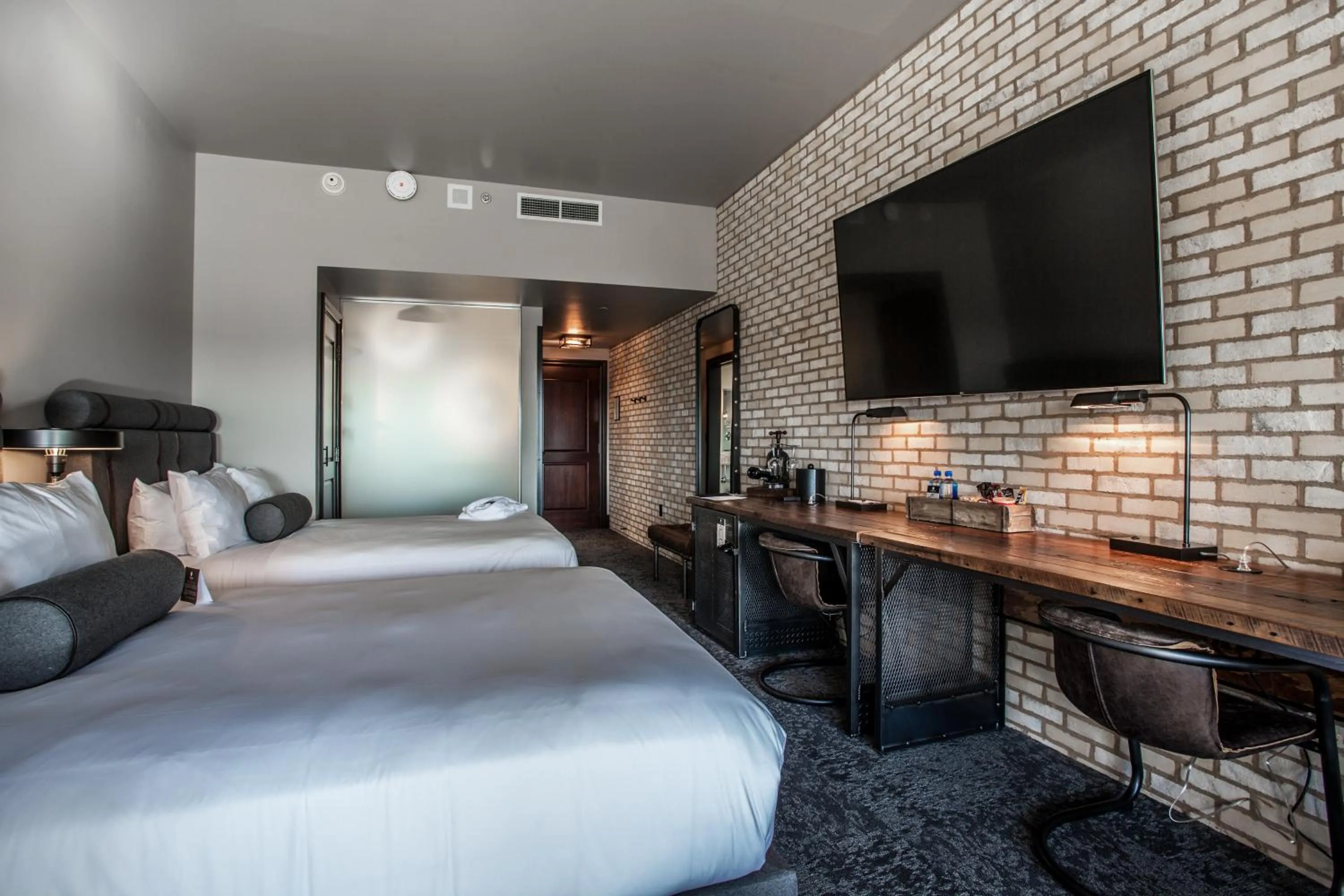 Bed in Ironworks Hotel Indy