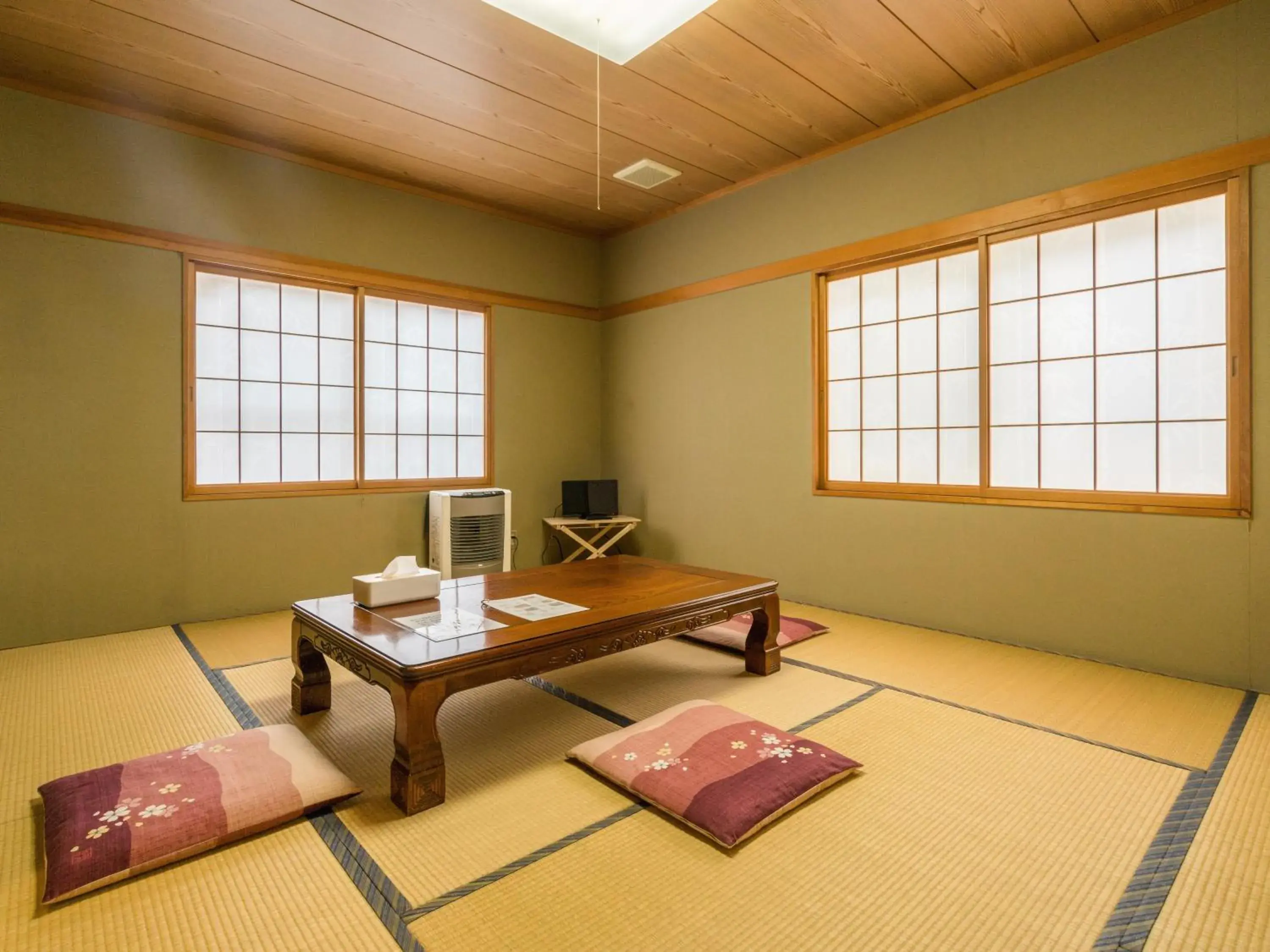 Standard Family Room in Guesthouse Hoshizora no Akari Standard Family Room in Guesthouse Hoshizora no Akari