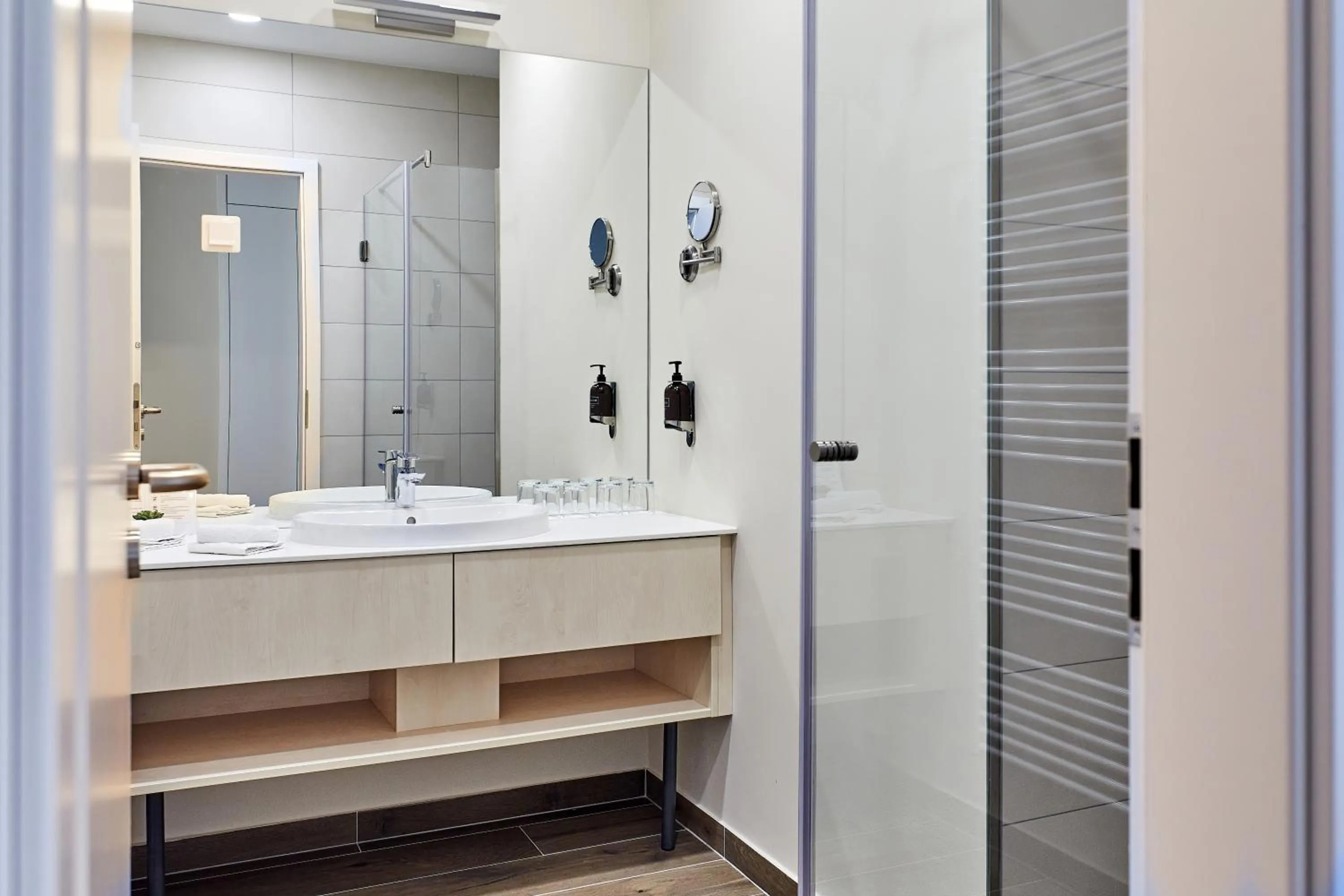 Shower in Zala Springs Golf Resort