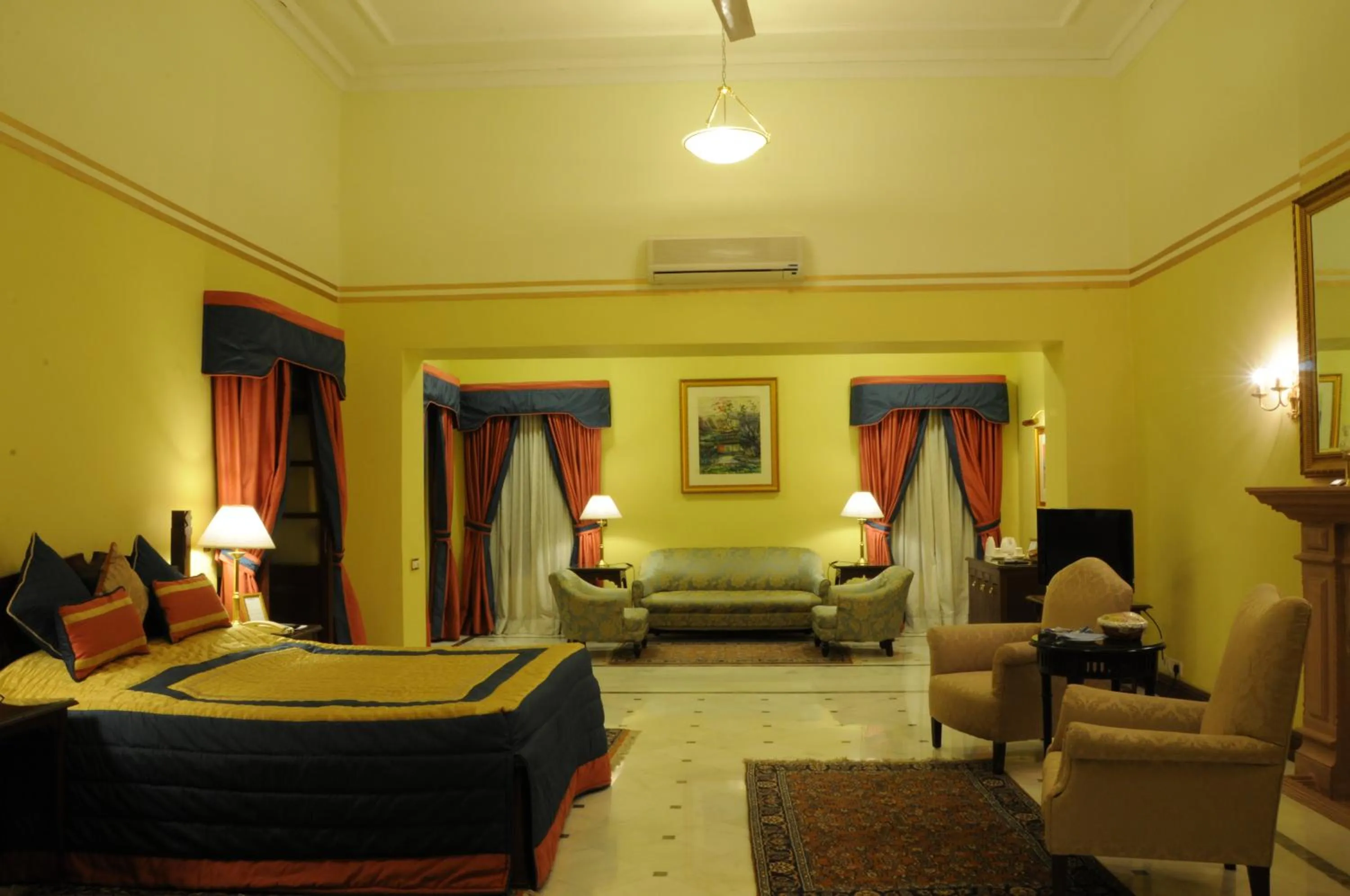 Photo of the whole room, Bed in Palace Hotel - Bikaner House