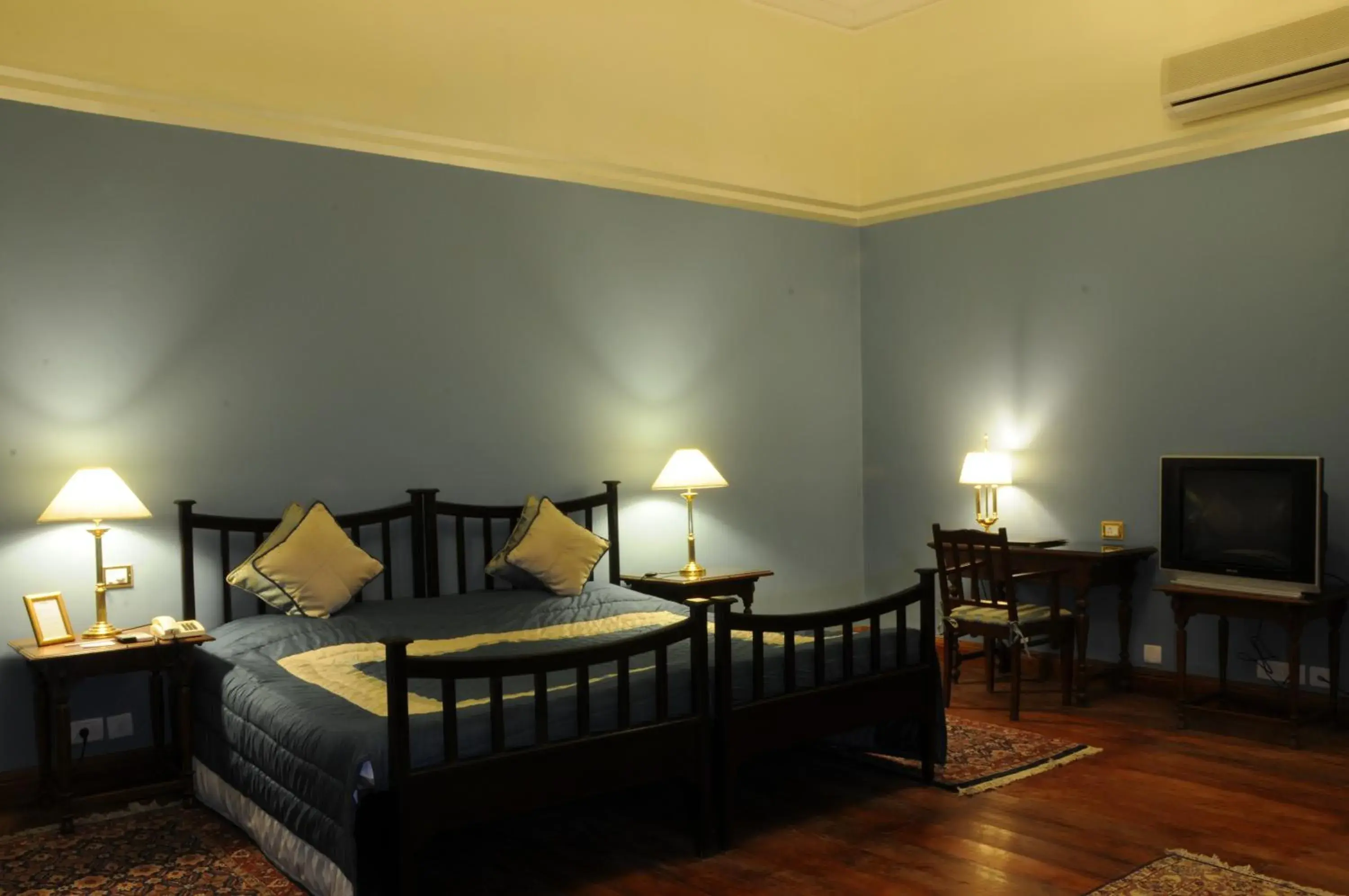 Bed in Palace Hotel - Bikaner House Bed in Palace Hotel - Bikaner House