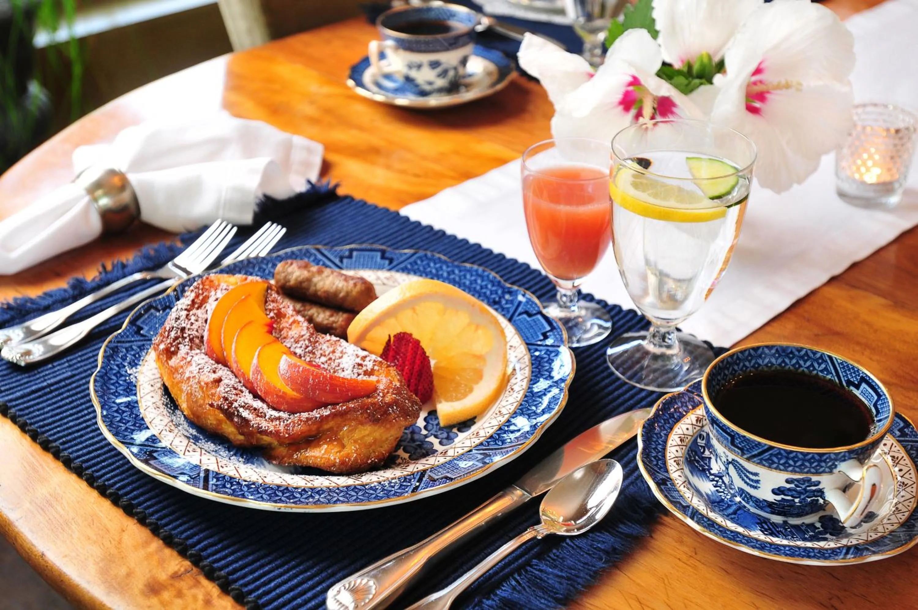 English/Irish breakfast in 1795 Acorn Inn Bed and Breakfast