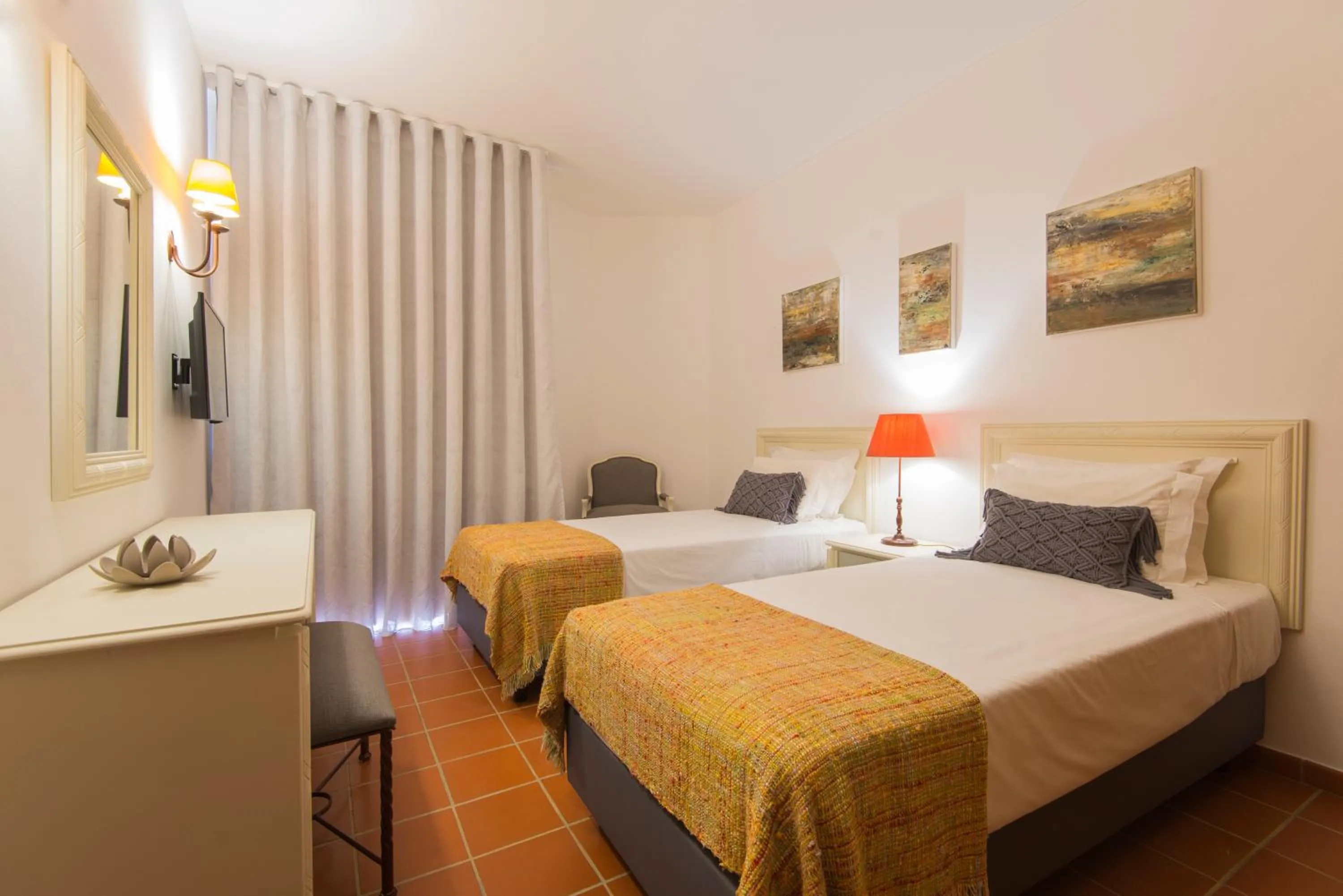 Photo of the whole room, Bed in Santa Clara Country Hotel