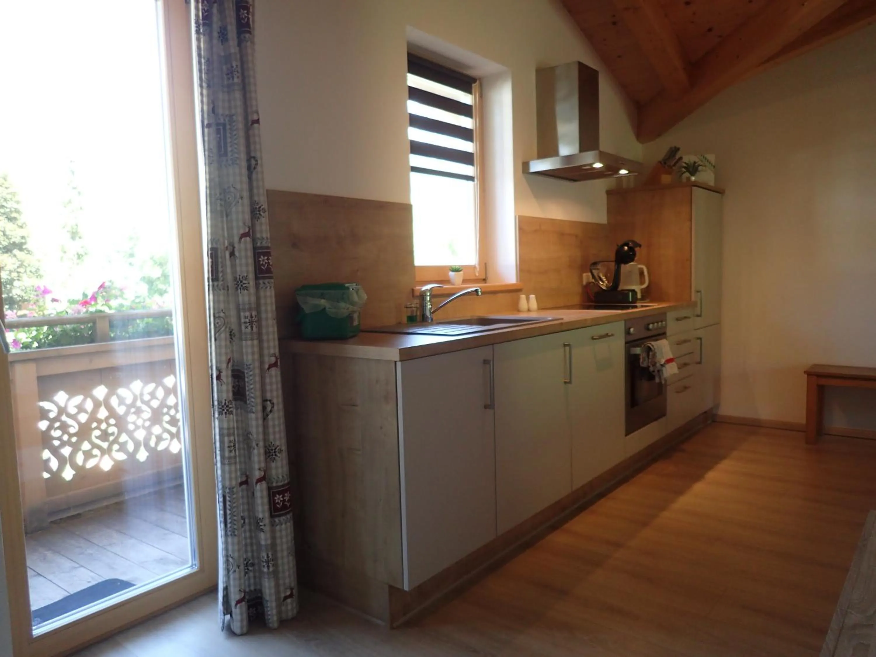 Kitchen or kitchenette in Hotel Sonnenlicht Maria Alm