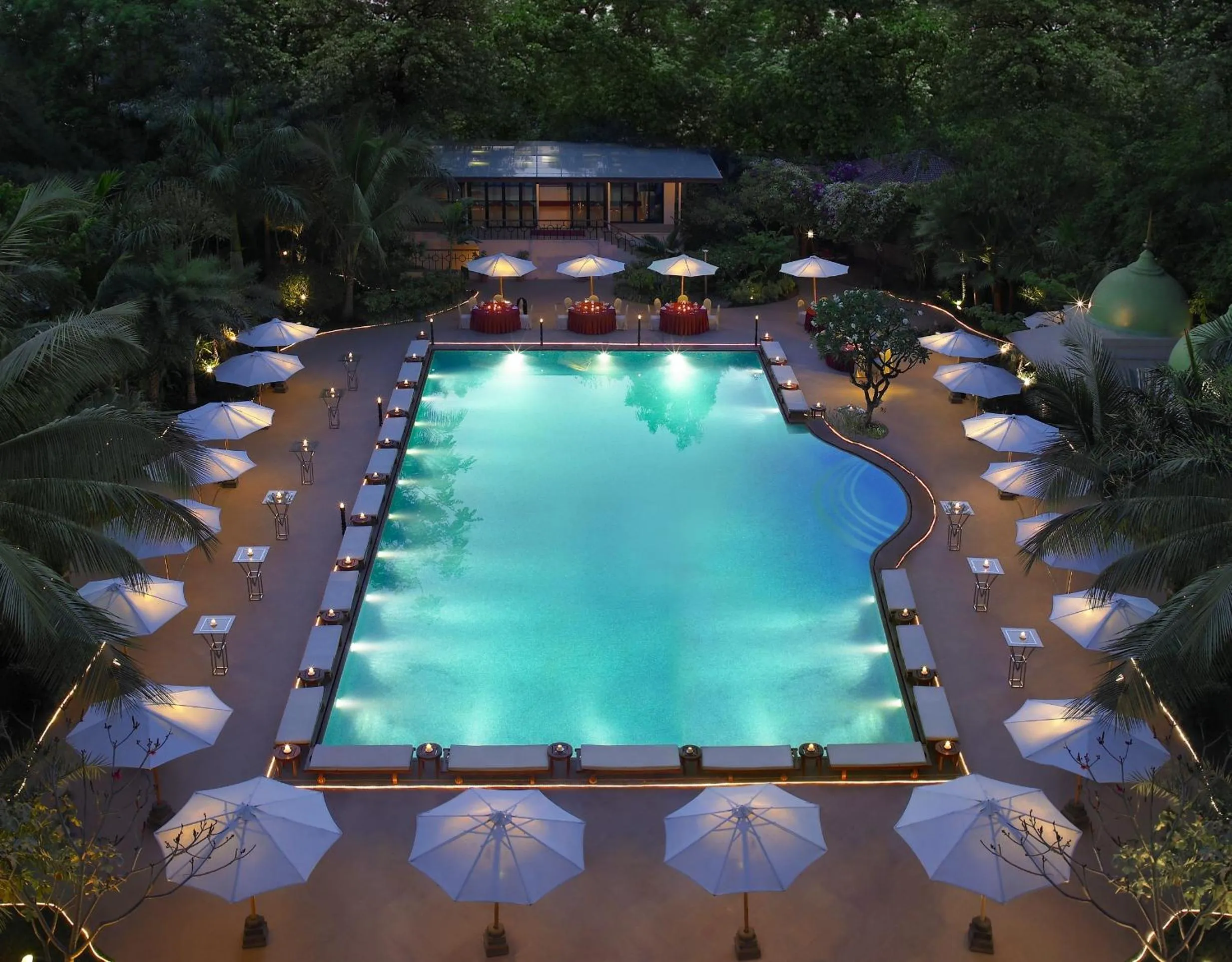 Swimming pool in The Leela Palace Bengaluru