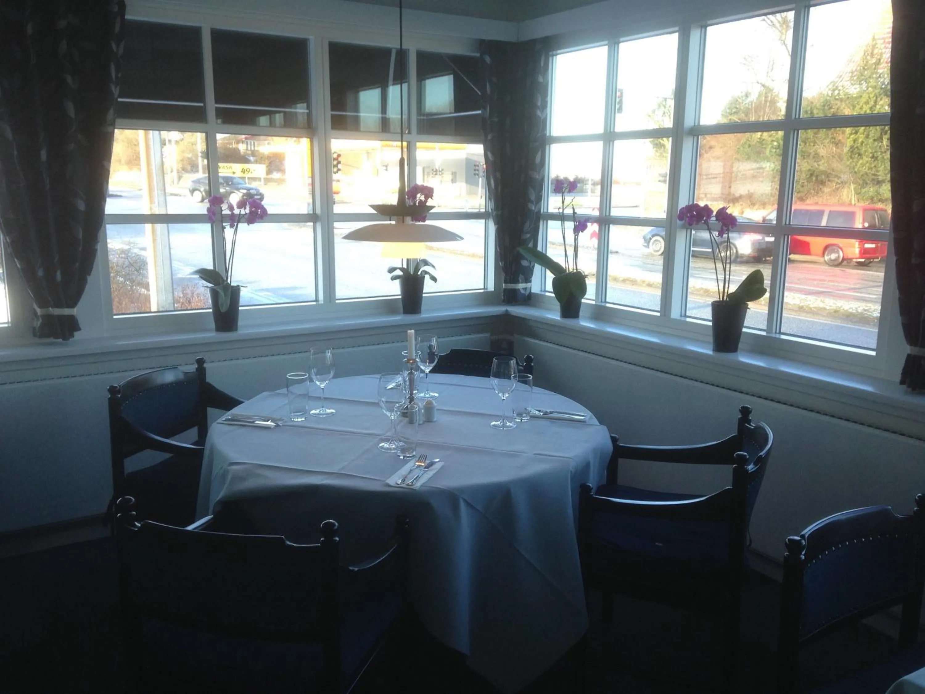 Restaurant/places to eat in Blommenslyst Kro