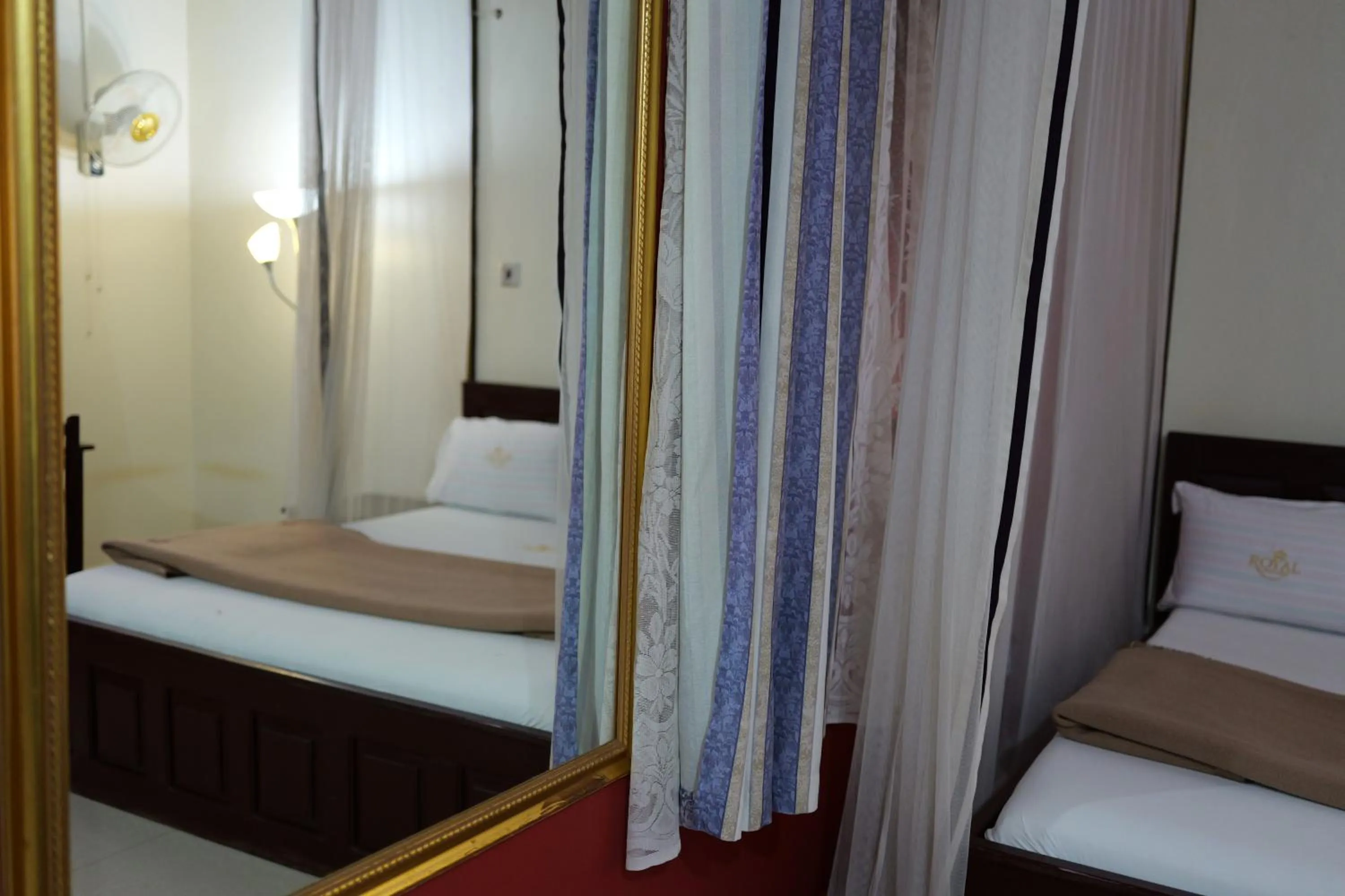 Bed in Royal Park Hotel