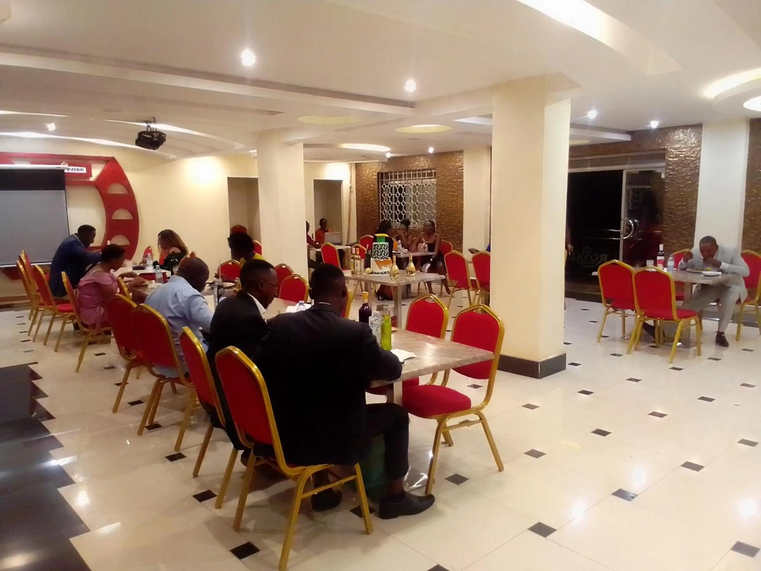 Meeting/conference room in Royal Park Hotel