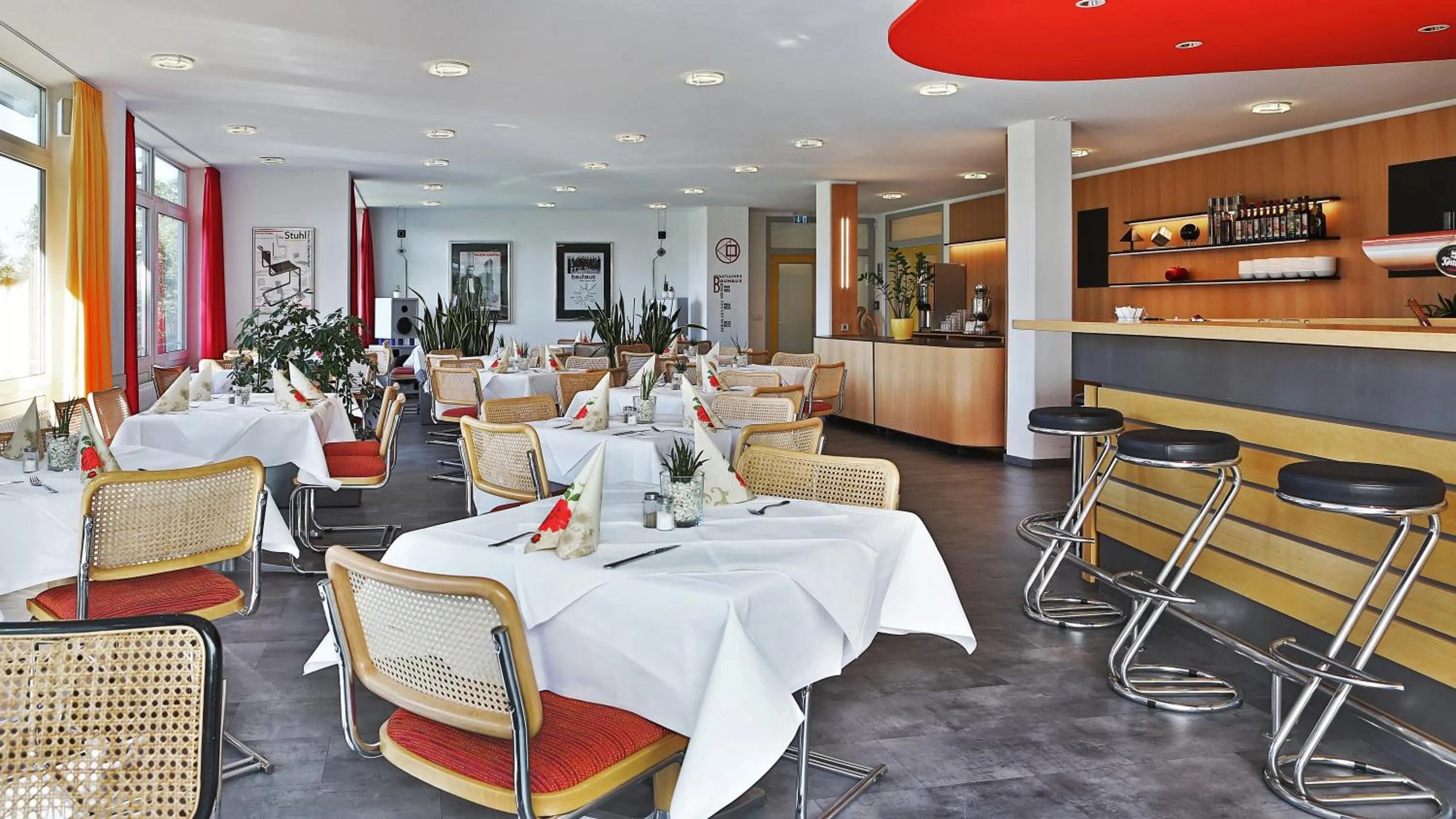 Restaurant/places to eat in Hotel ISG Heidelberg