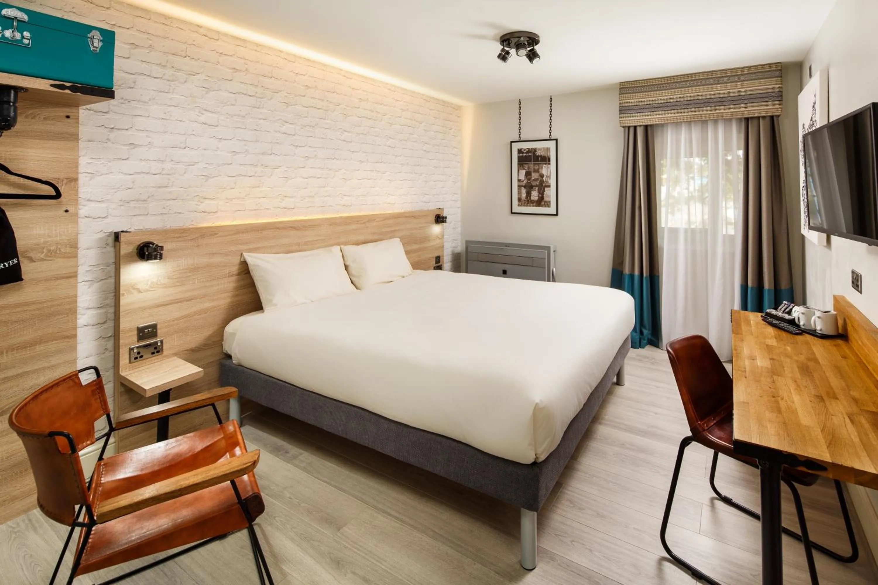 Coffee/tea facilities in ibis Styles Birmingham Oldbury