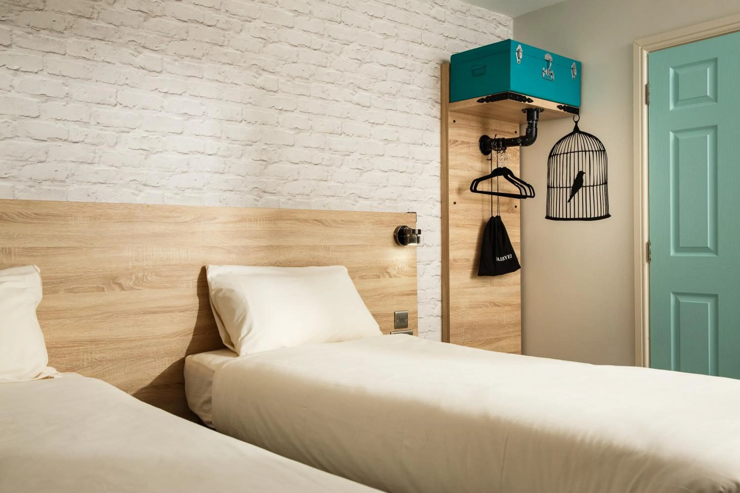 Bedroom in ibis Styles Birmingham Oldbury