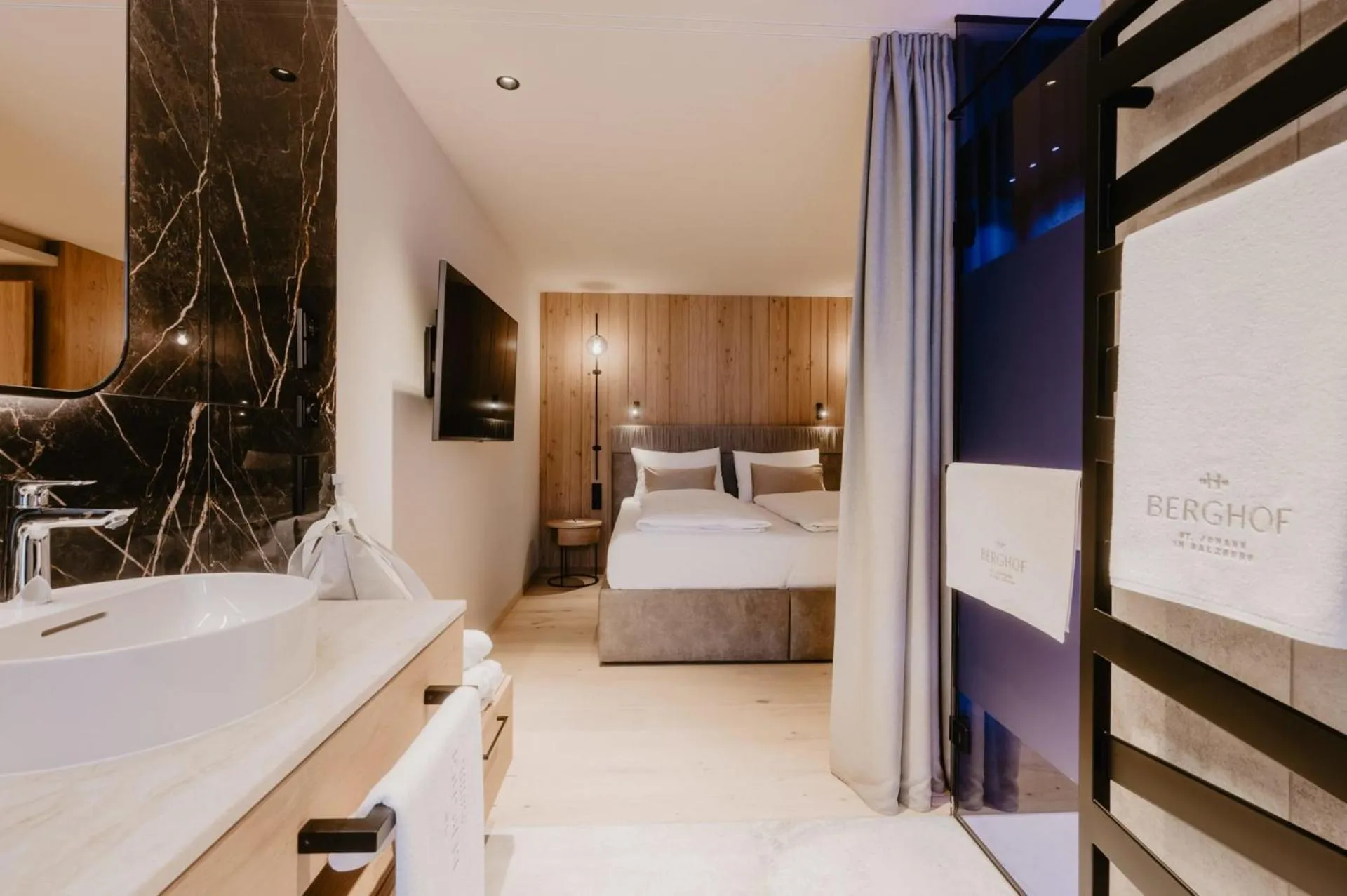 Bathroom, Bed in Hotel Berghof - St Johann in Salzburg