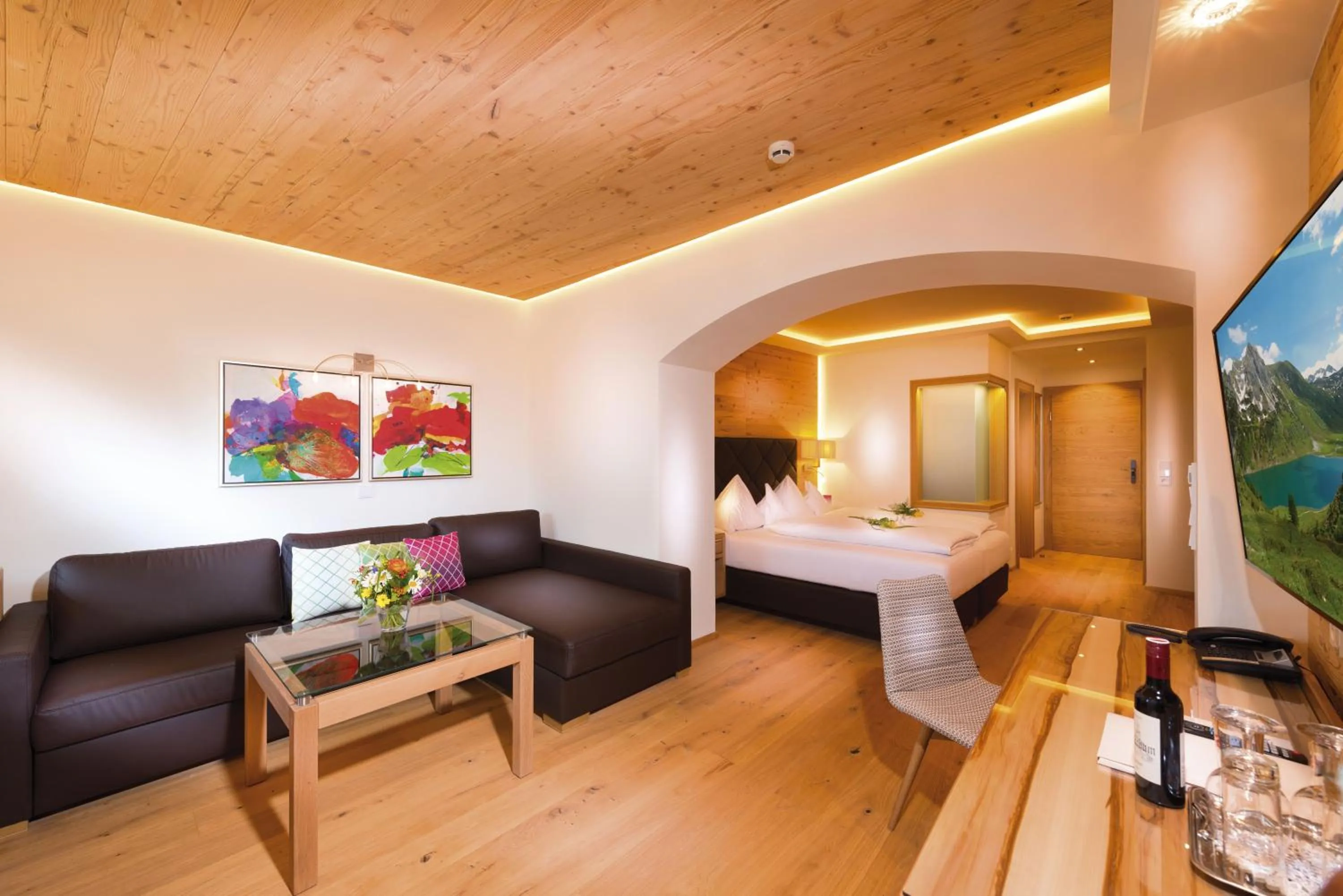 Photo of the whole room, Bed in Verwöhnhotel Berghof