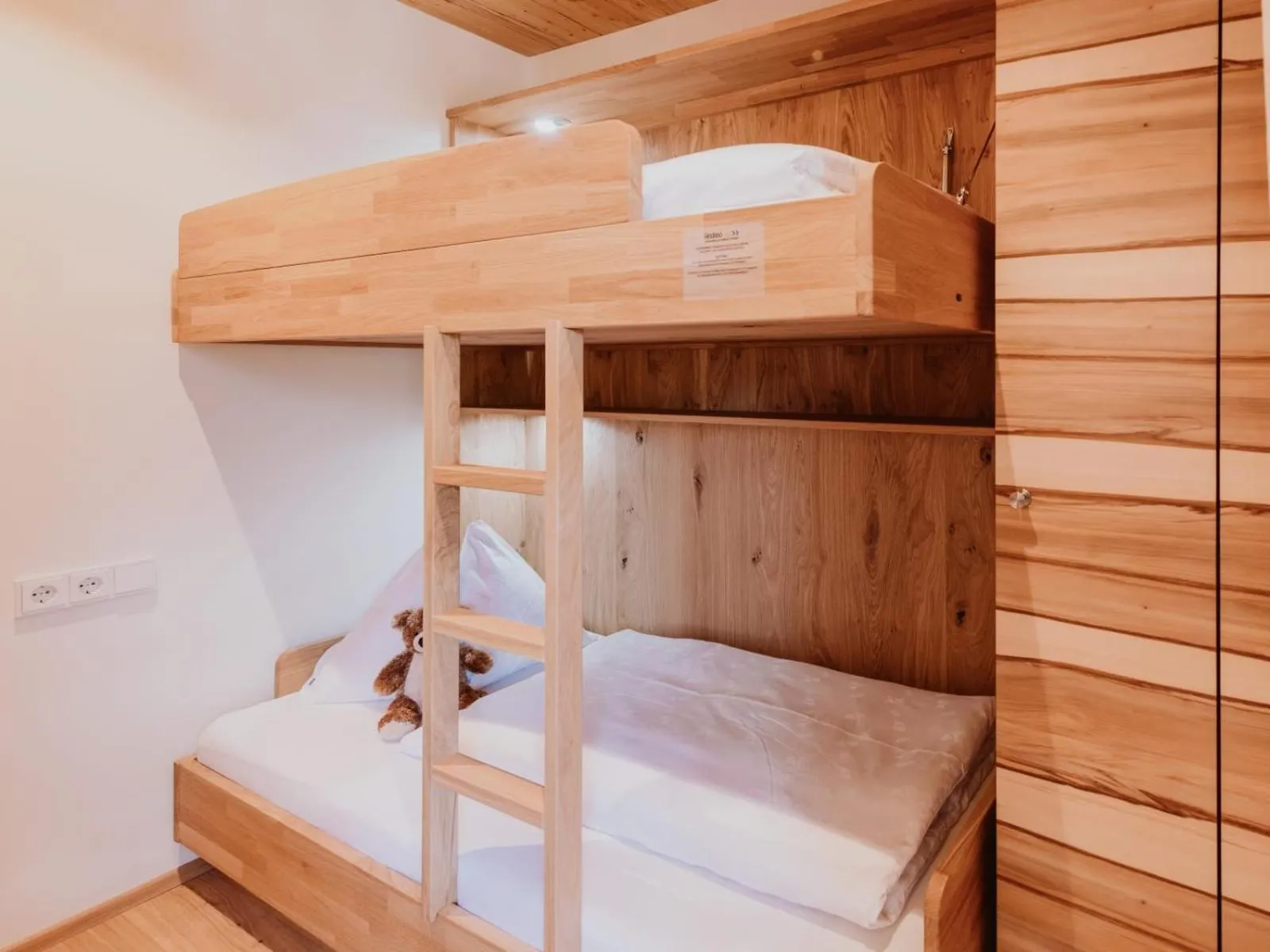 Bed in Verwöhnhotel Berghof