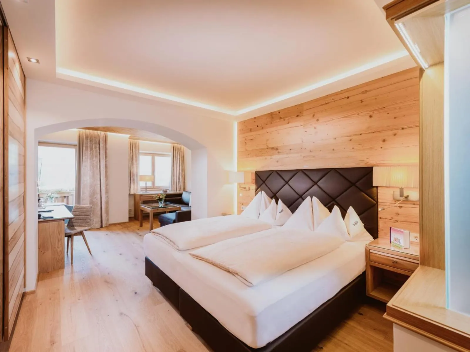 Bed in Verwöhnhotel Berghof