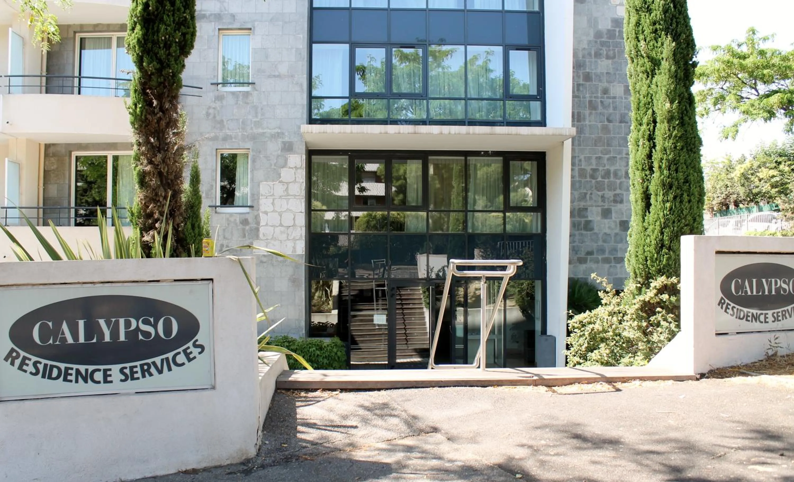 Facade/entrance in Residence Services Calypso Calanques Plage