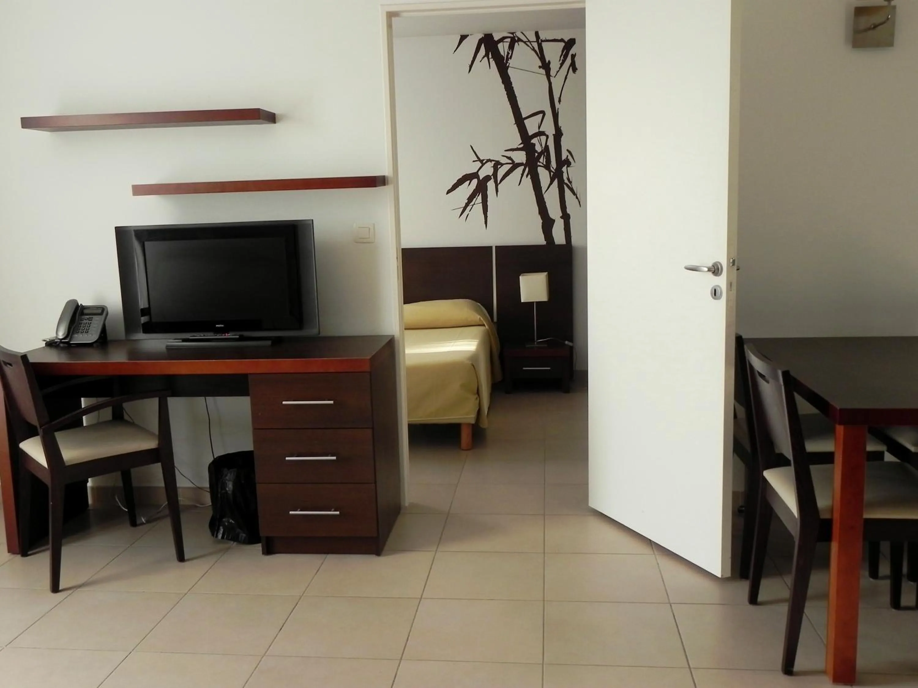 TV and multimedia in Residence Services Calypso Calanques Plage