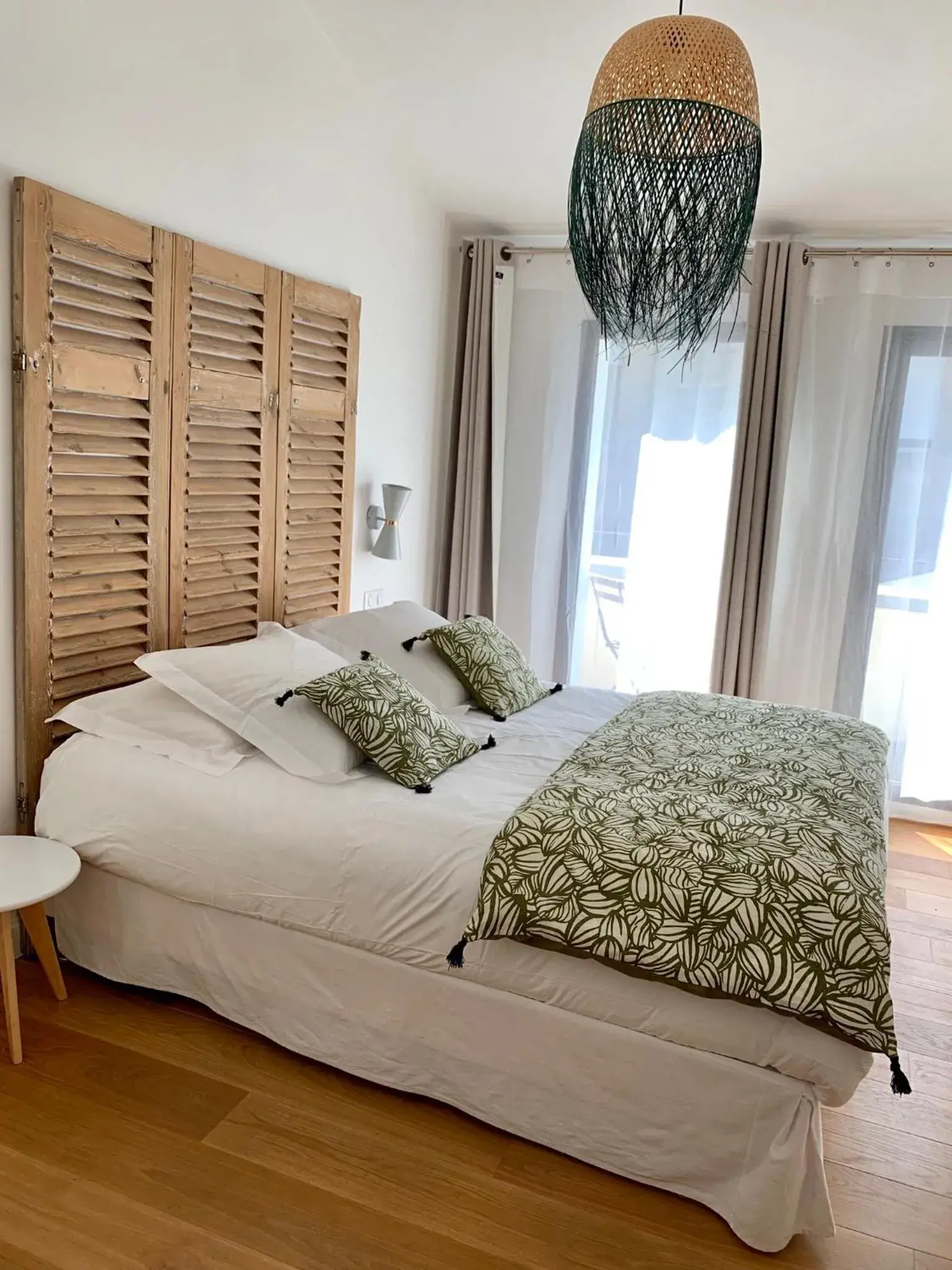 Double Room with Balcony in La Maison Odeia Bordeaux Centre Double Room with Balcony in La Maison Odeia Bordeaux Centre