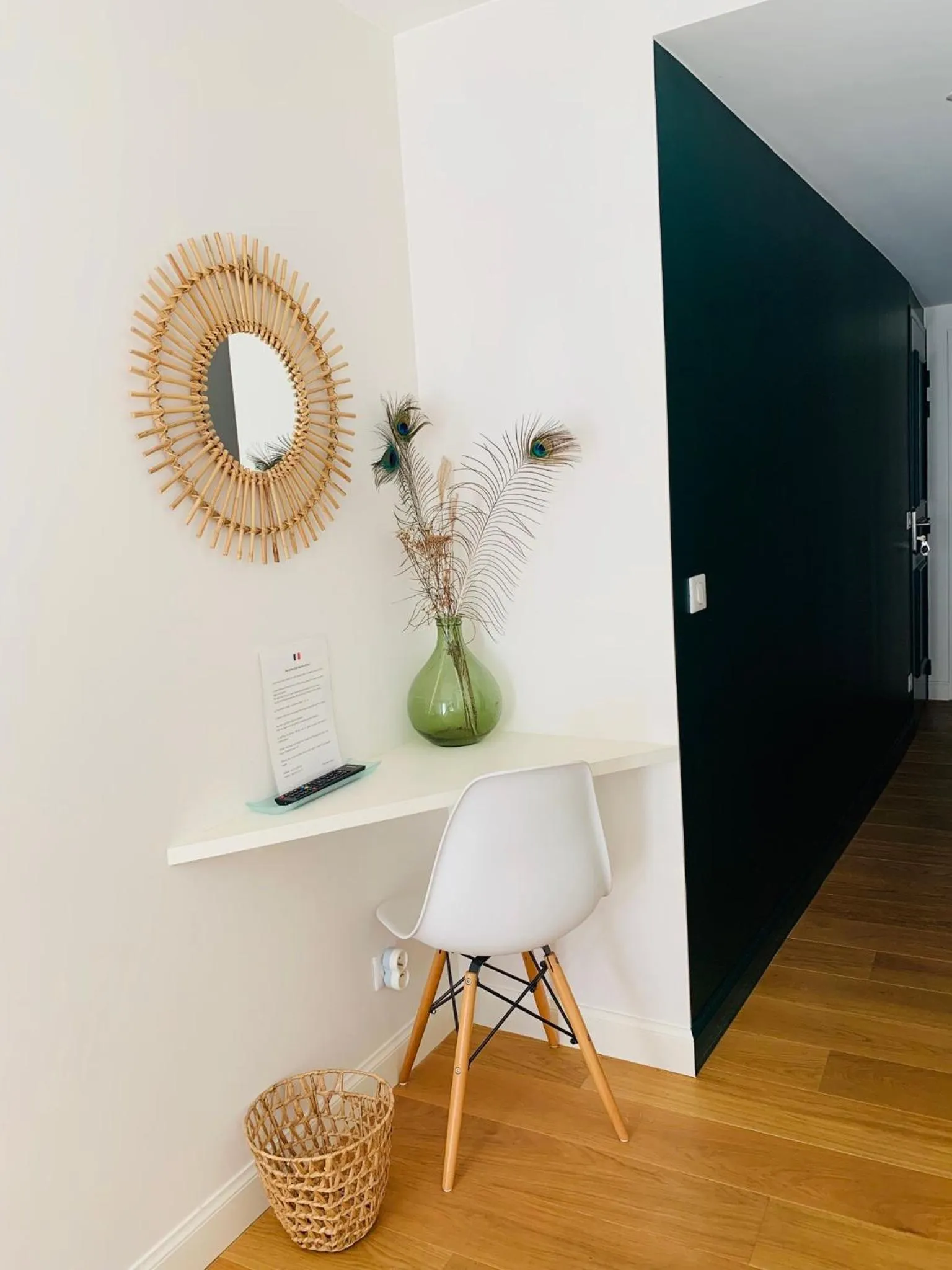 Photo of the whole room in La Maison Odeia Bordeaux Centre