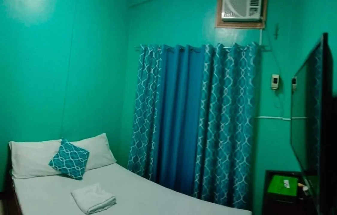 Bedroom, Bed in A's Azotea de Bohol