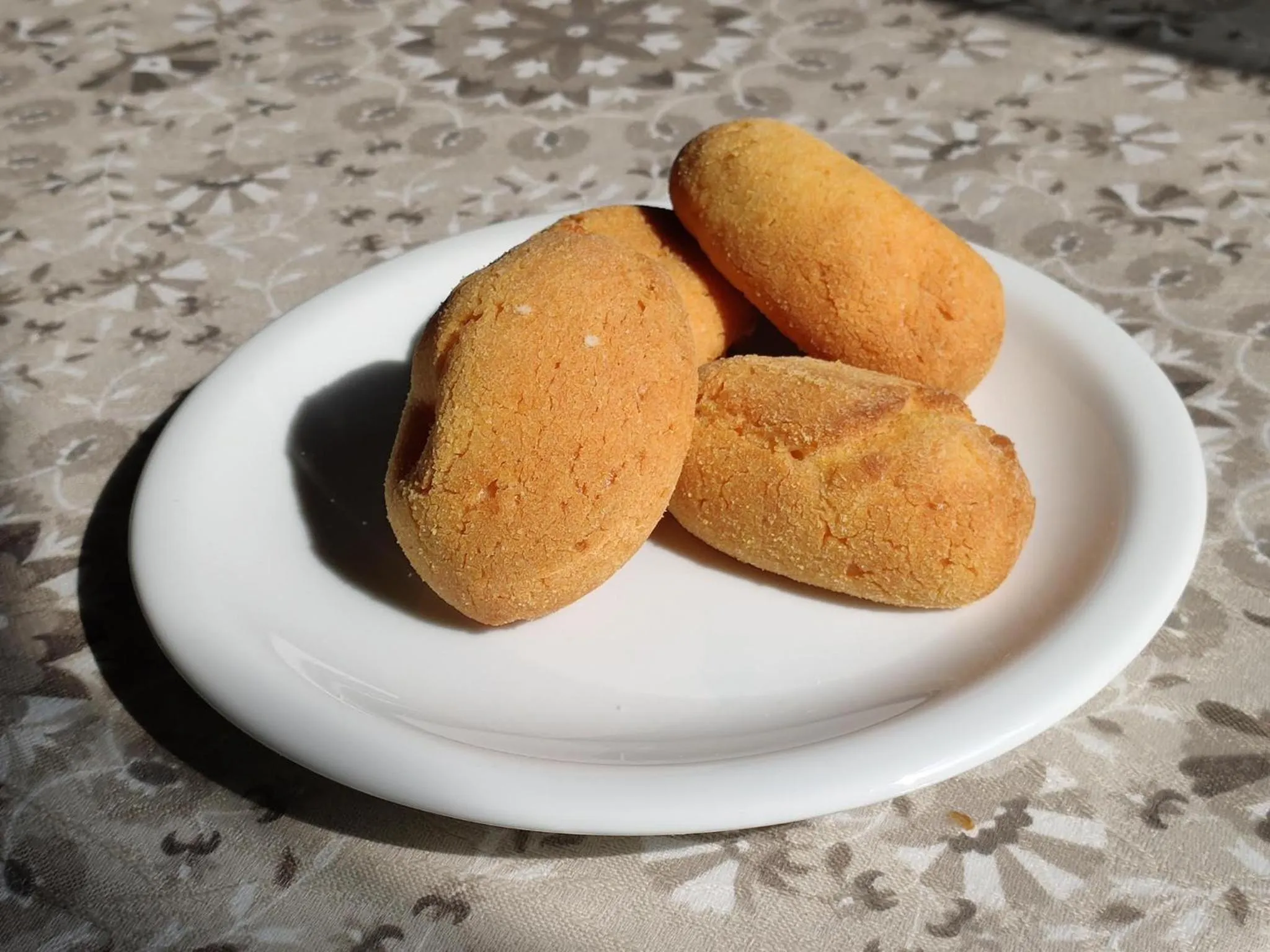 Food and drinks in Cemarim Hotel