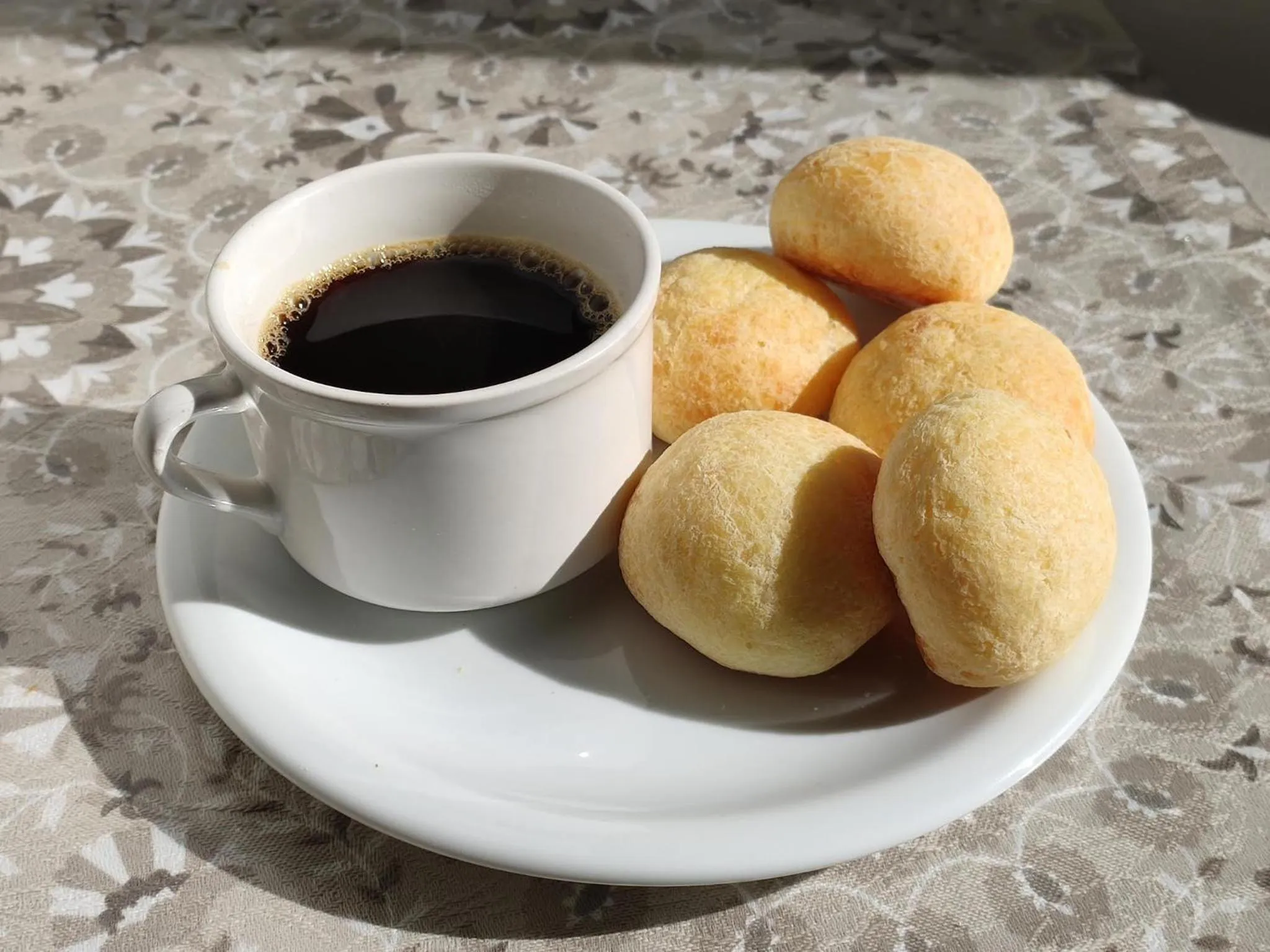 Food in Cemarim Hotel