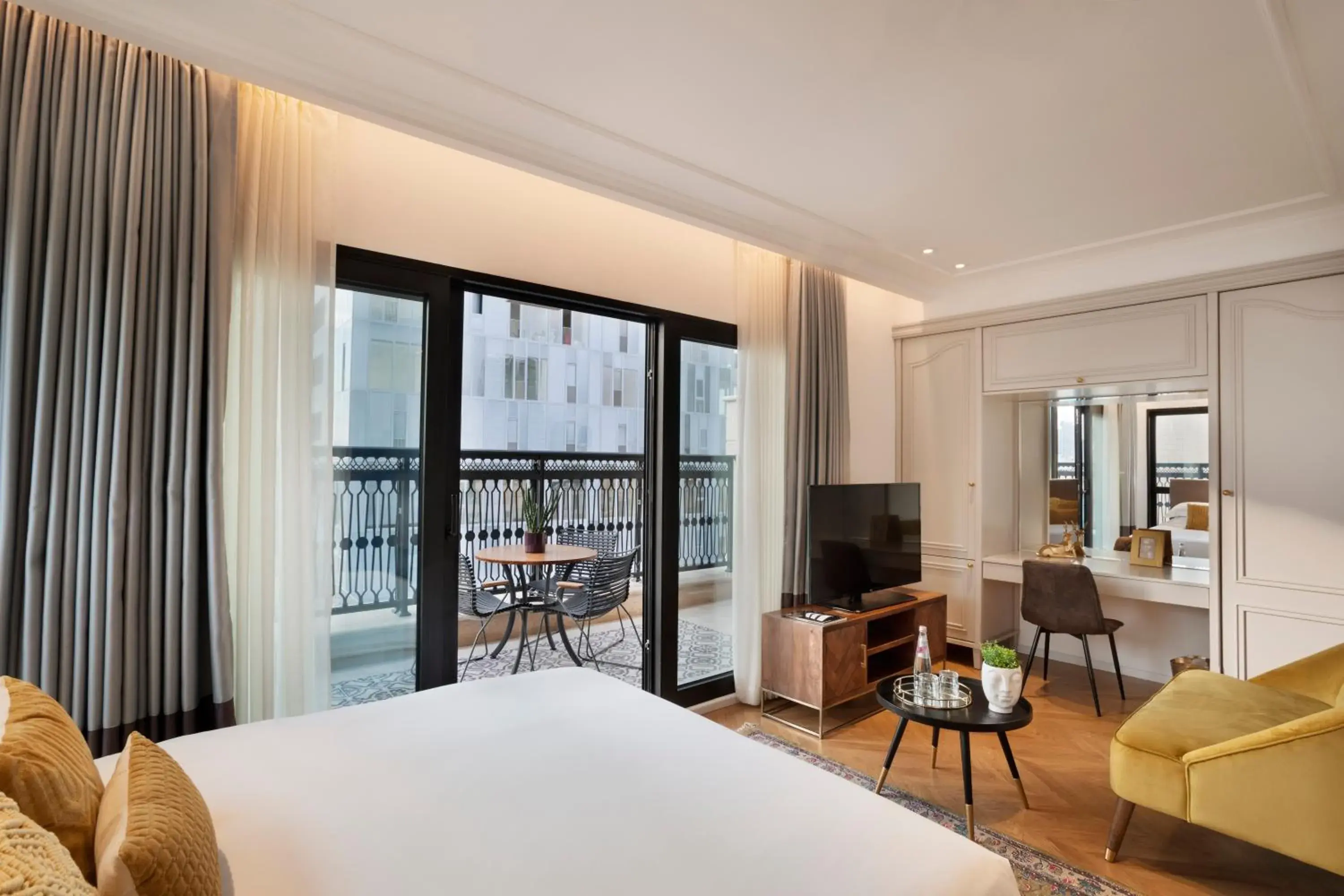 TV and multimedia, Bed in Hotel Jacob Samuel by Prima Hotels TV and multimedia, Bed in Hotel Jacob Samuel by Prima Hotels