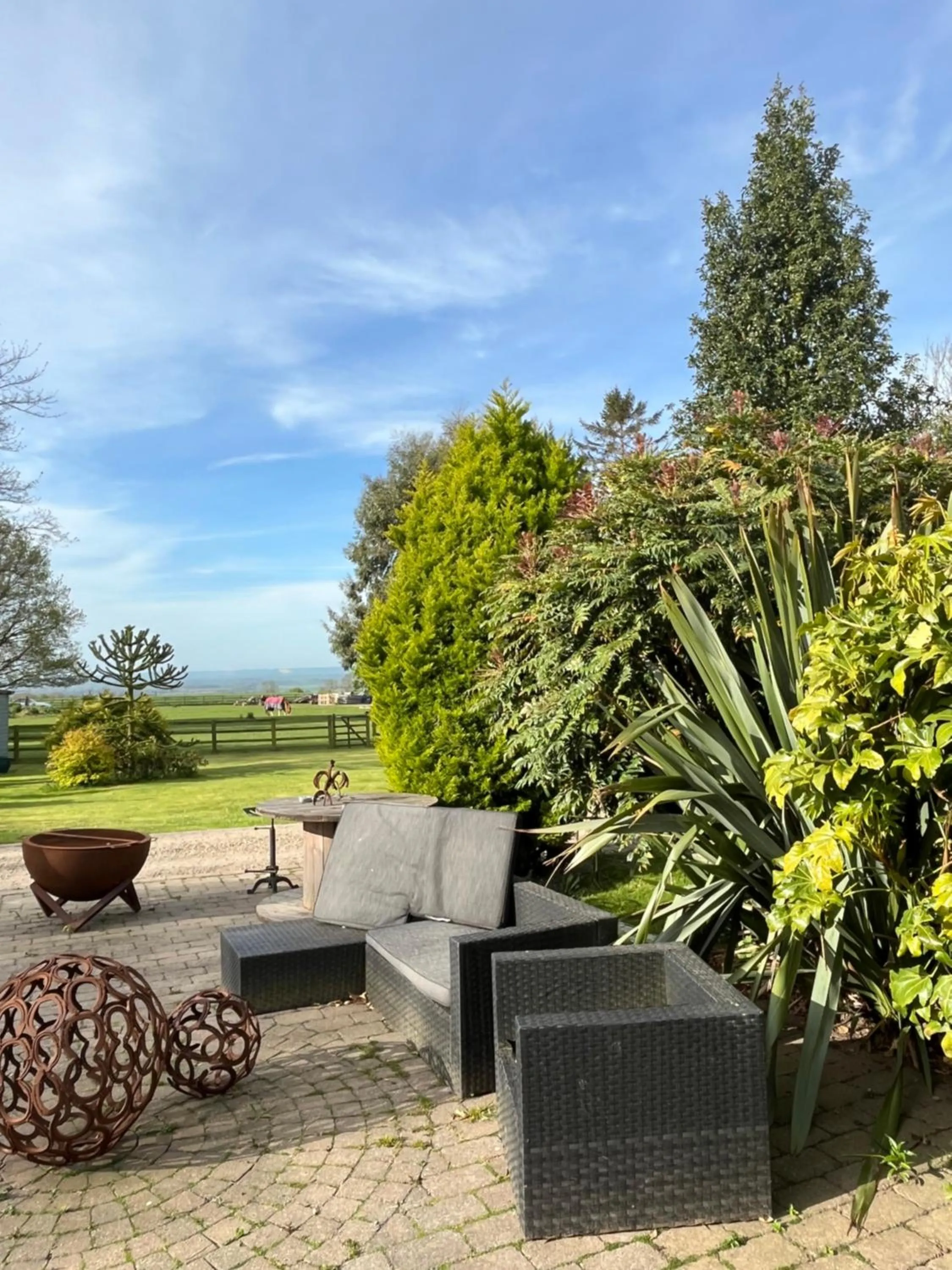 Day in Cottage Lea's Country Hotel & Restaurant