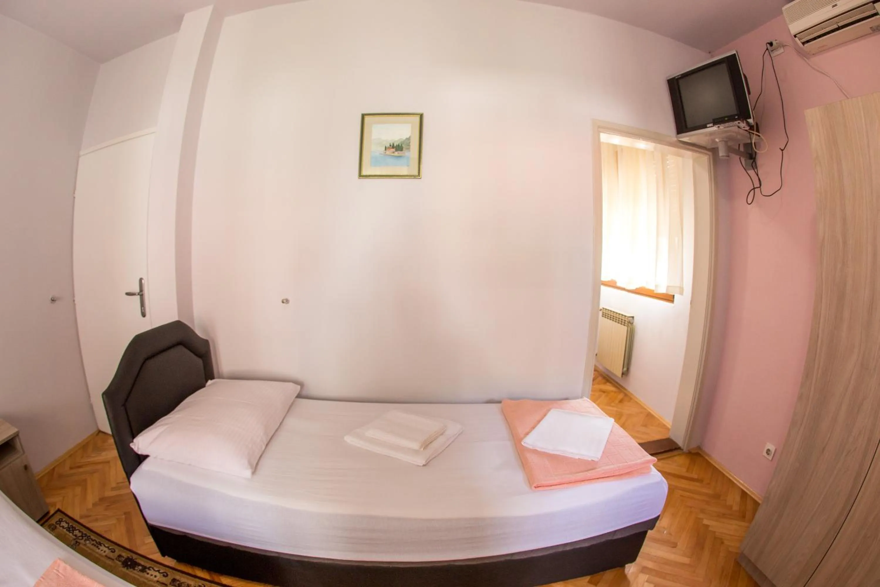 Bedroom, Bed in Guesthouse Blue Coast
