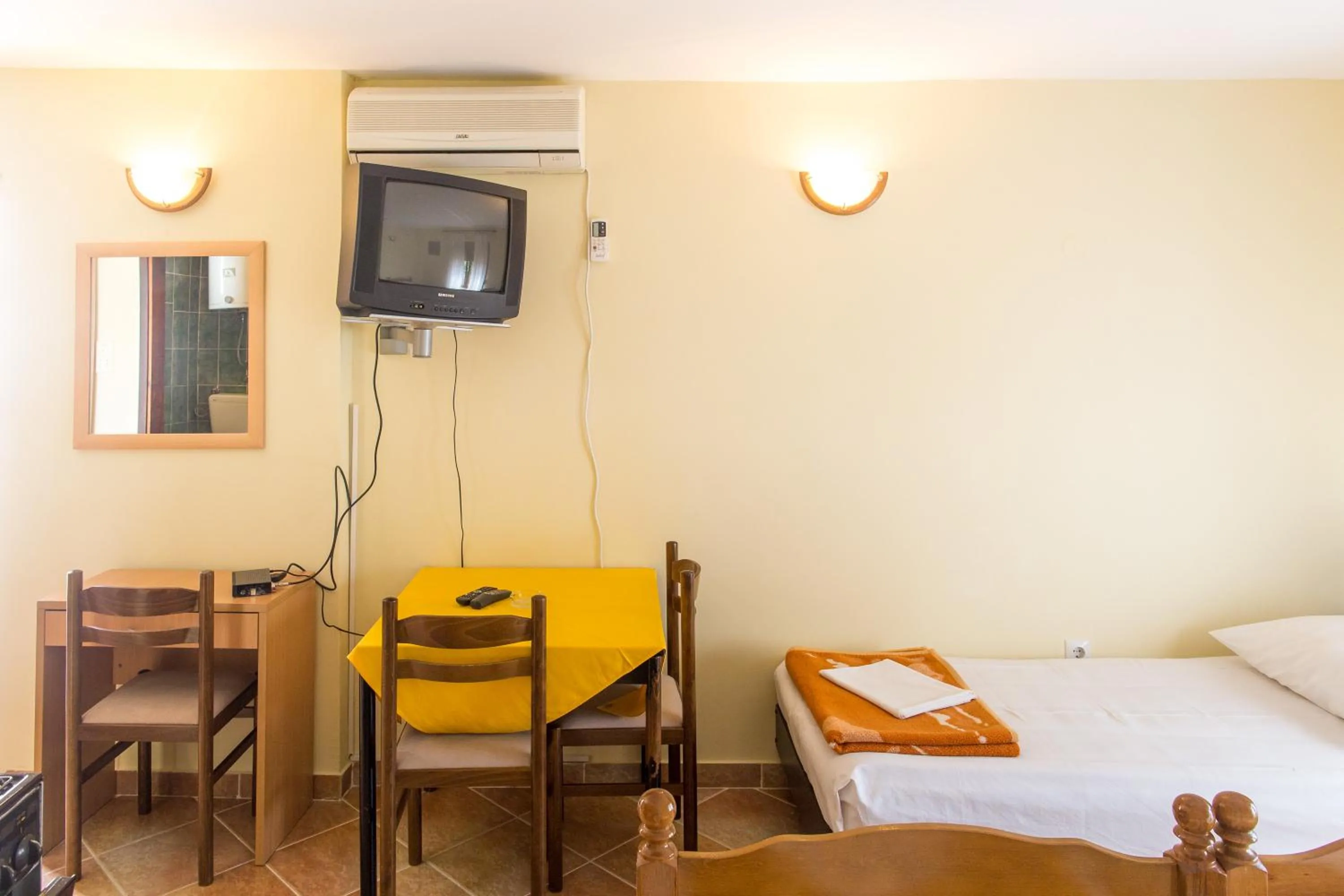 Bedroom, Bed in Guesthouse Blue Coast