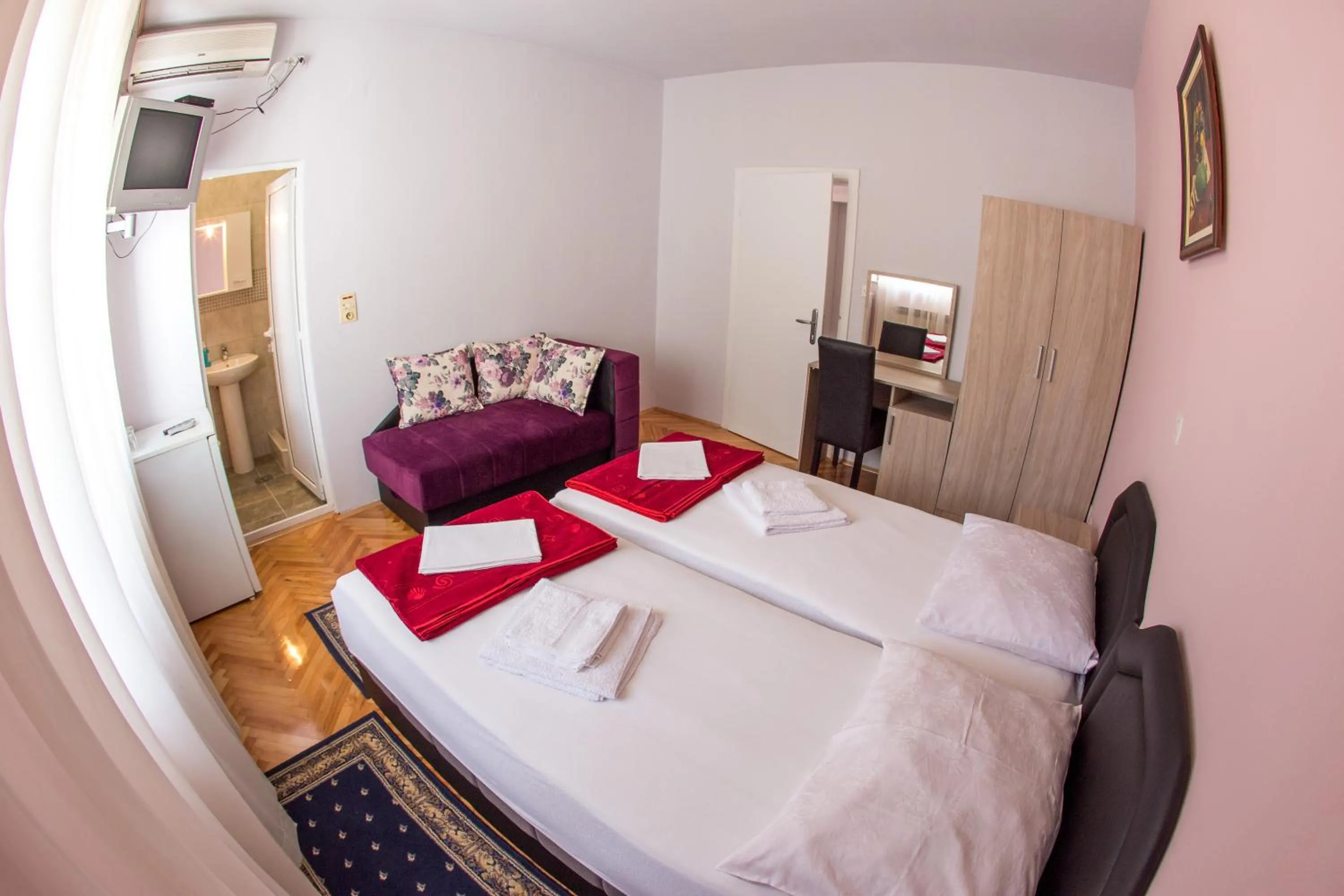 Bedroom, Bed in Guesthouse Blue Coast