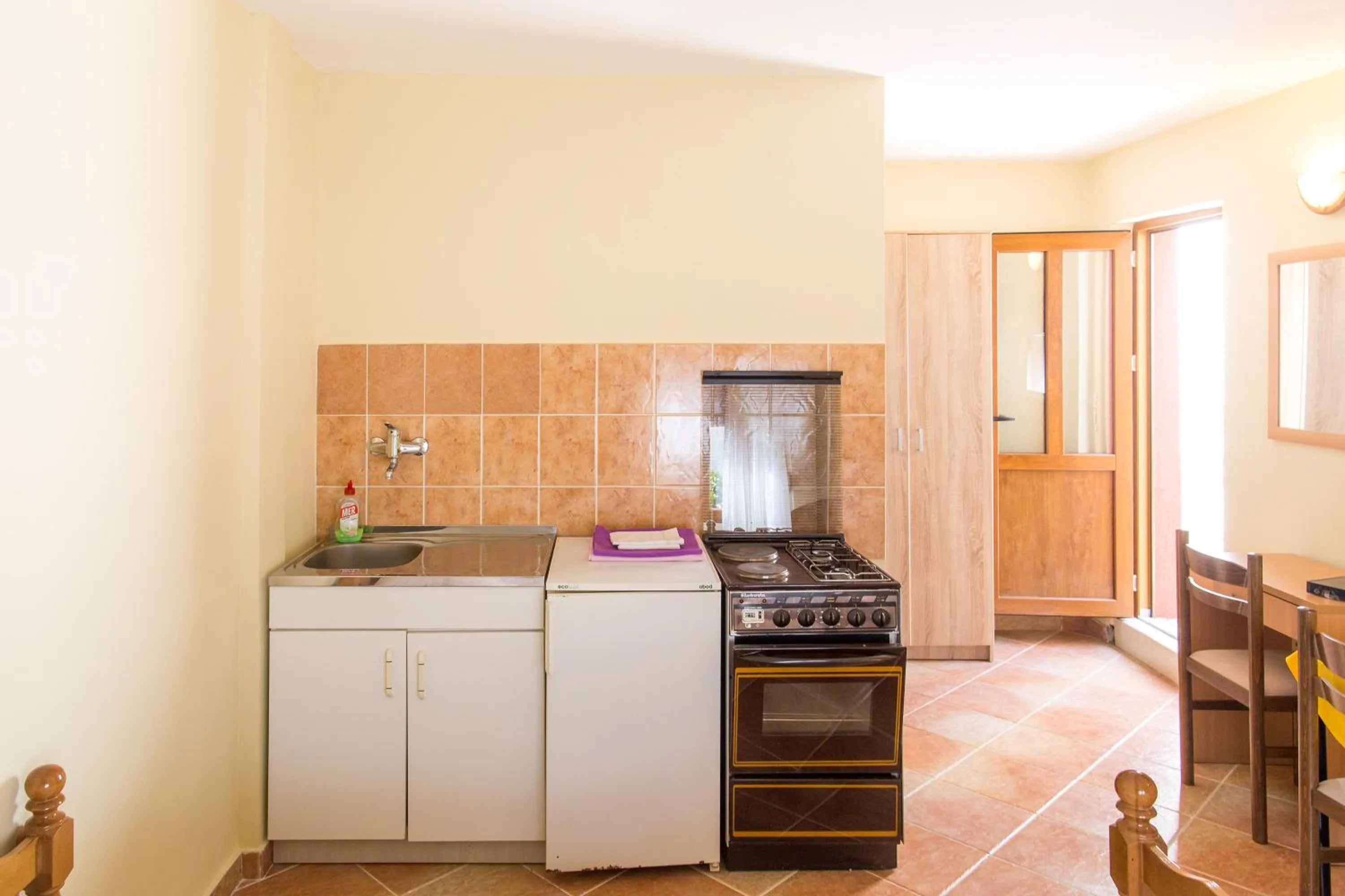 Kitchen or kitchenette in Guesthouse Blue Coast