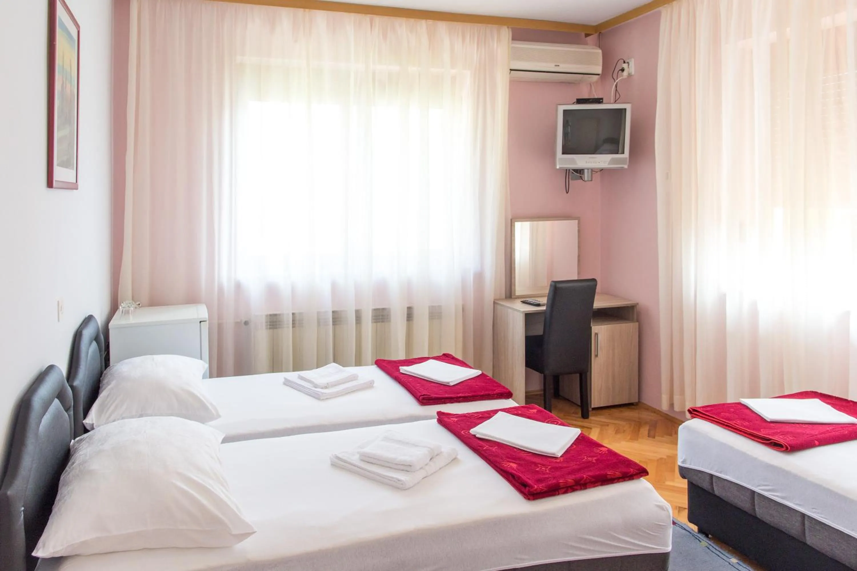 Bedroom, Bed in Guesthouse Blue Coast