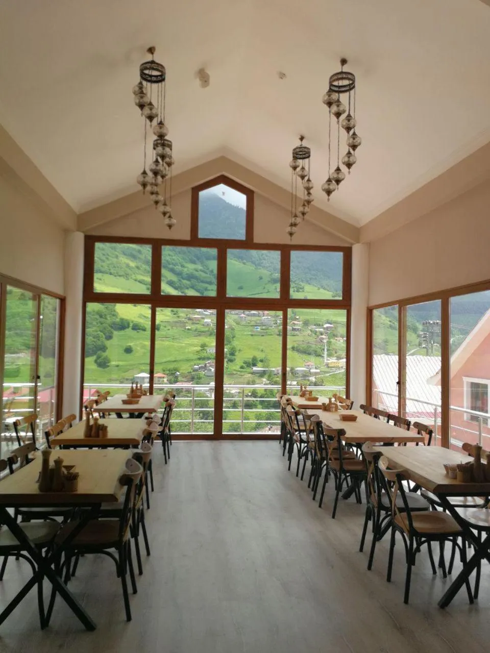 Restaurant/places to eat in Hamsikoy Hotel