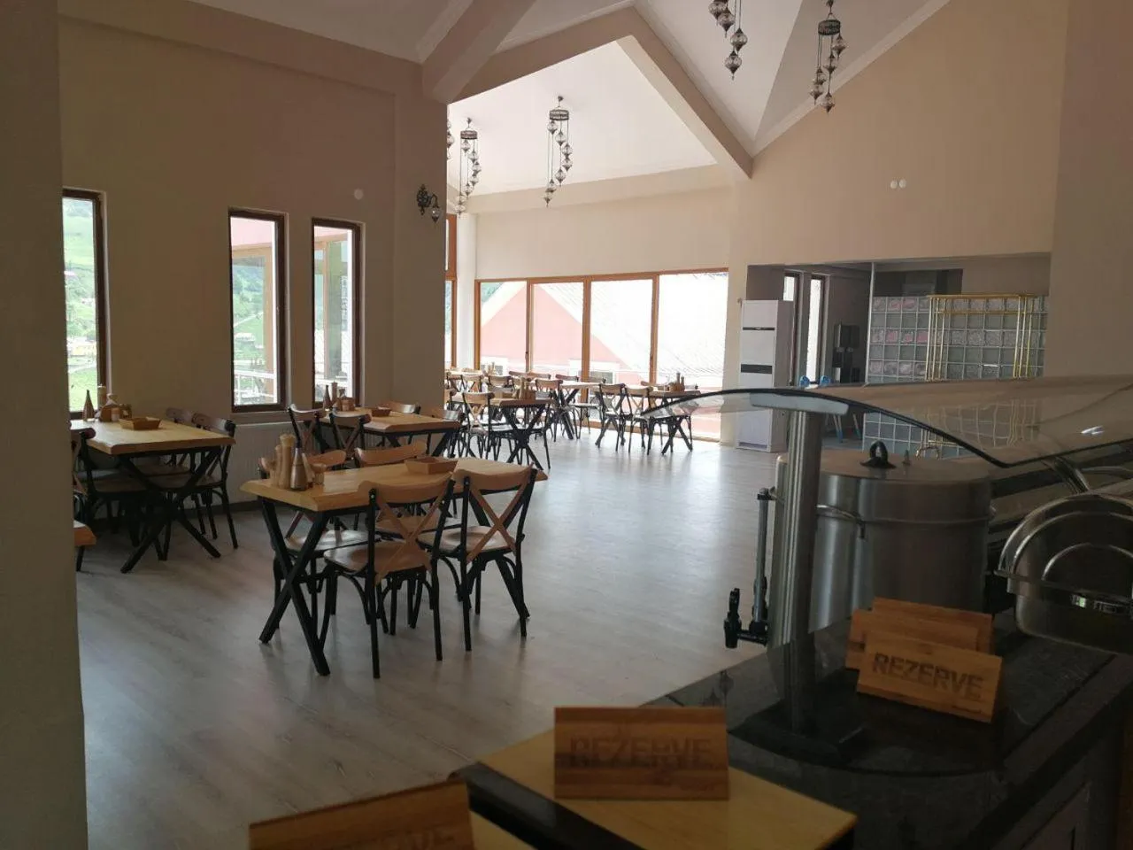 Restaurant/places to eat in Hamsikoy Hotel