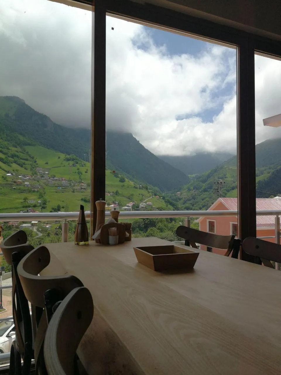 Restaurant/places to eat in Hamsikoy Hotel