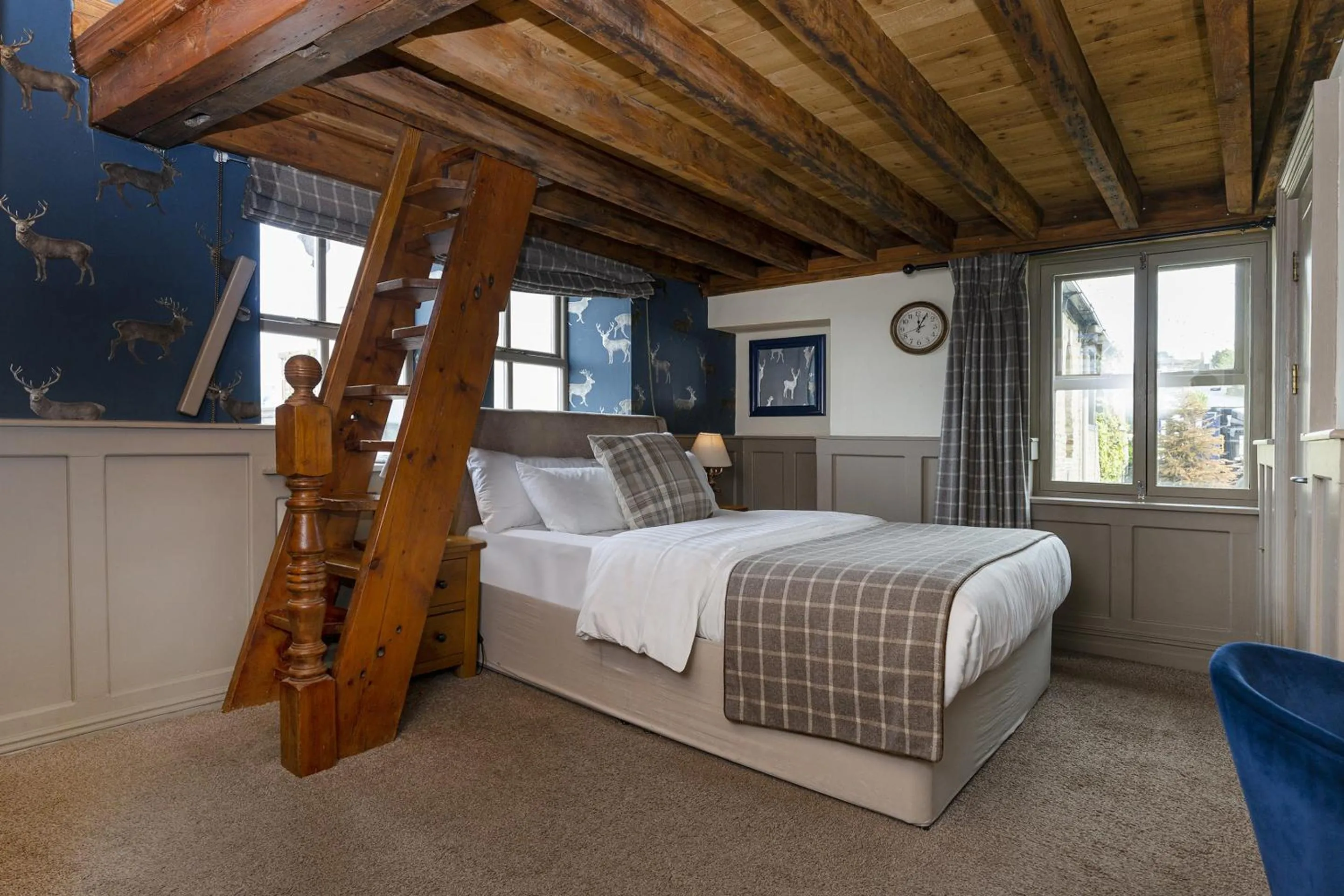 Bedroom, Bed in The Fleece Inn at Barkisland