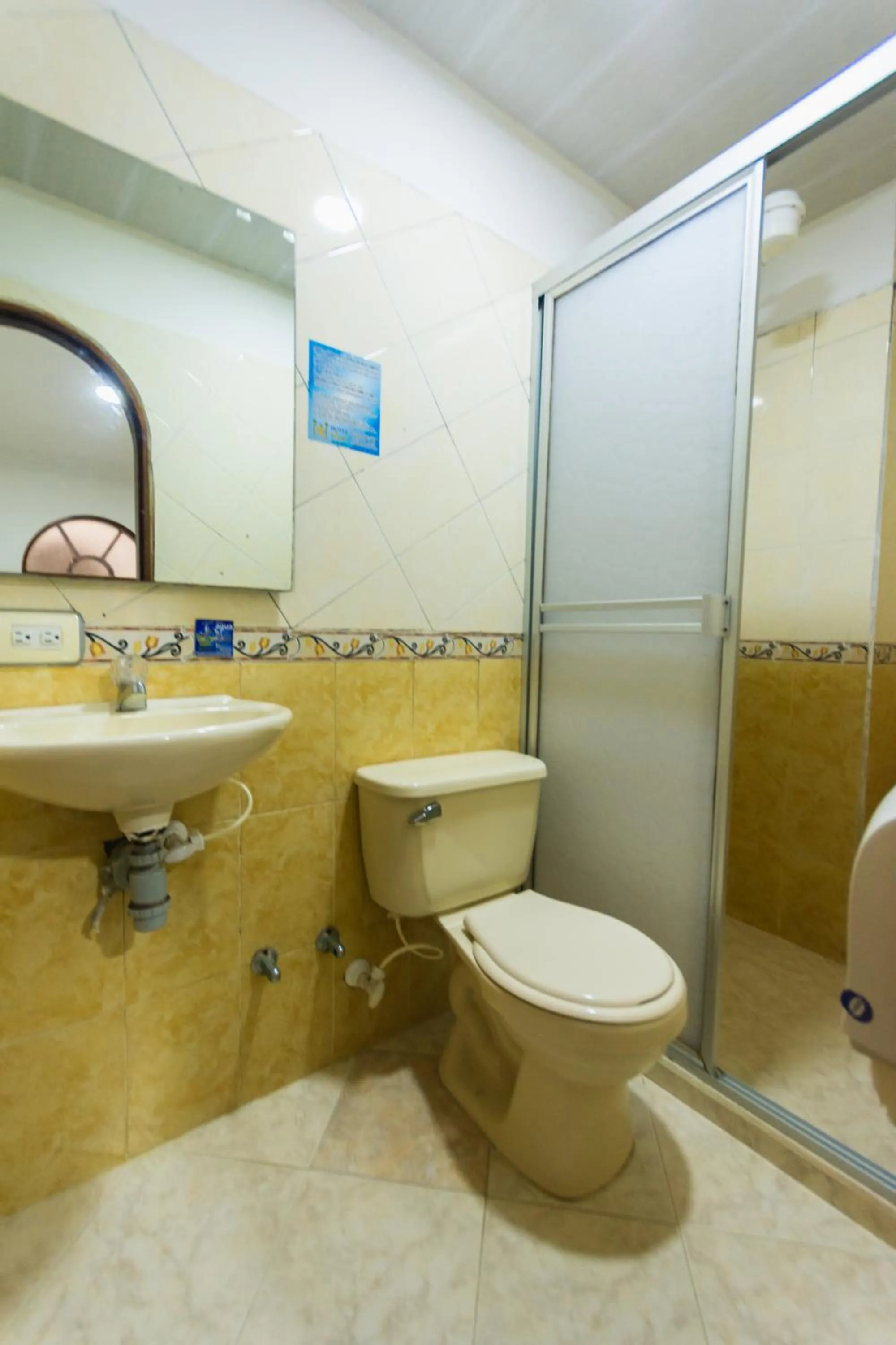 Bathroom in Hotel Real Guatapé